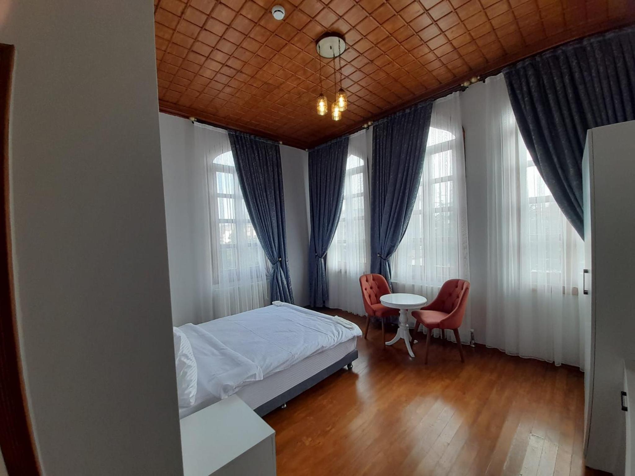 Double Room - Photo 13