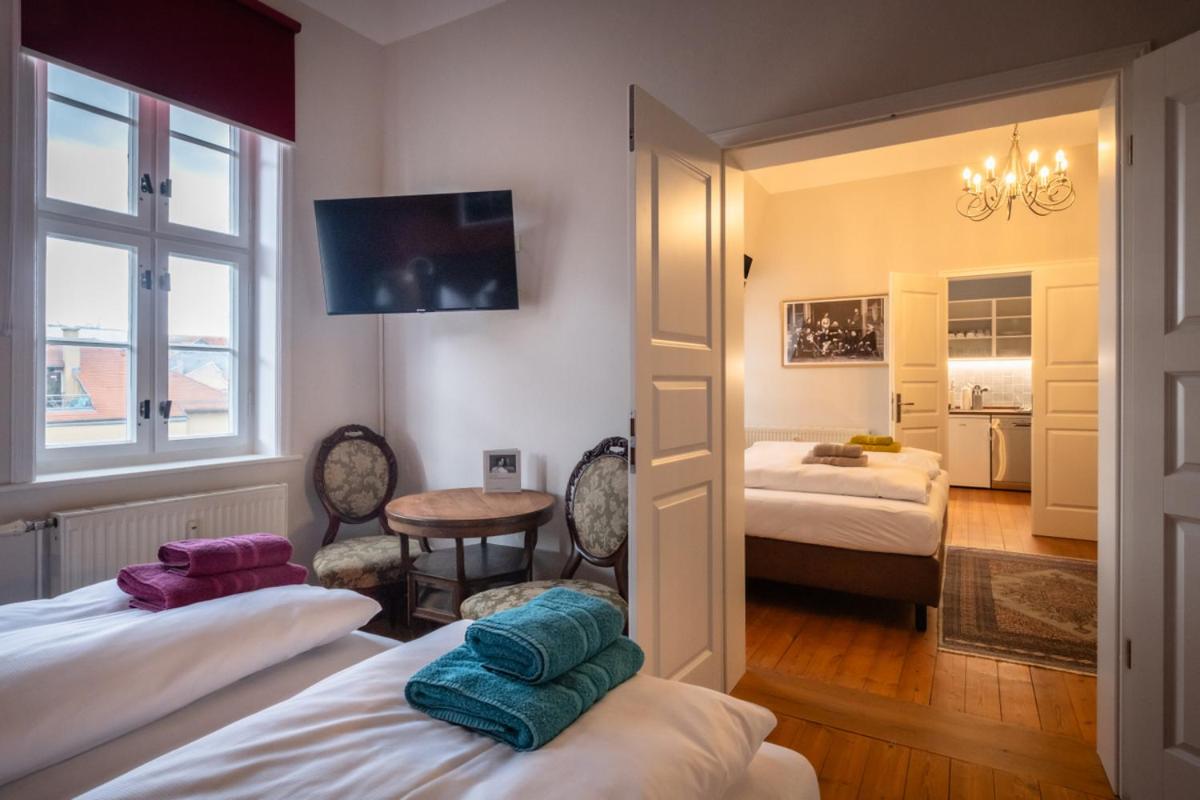 Two-Bedroom Apartment - Photo 13