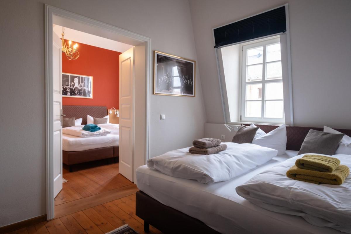 Two-Bedroom Apartment - Photo 11
