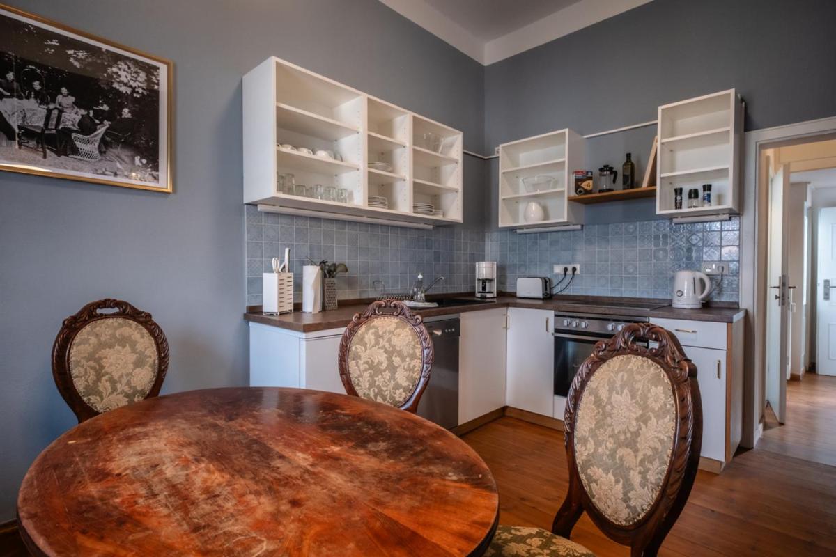 Two-Bedroom Apartment - Photo 9