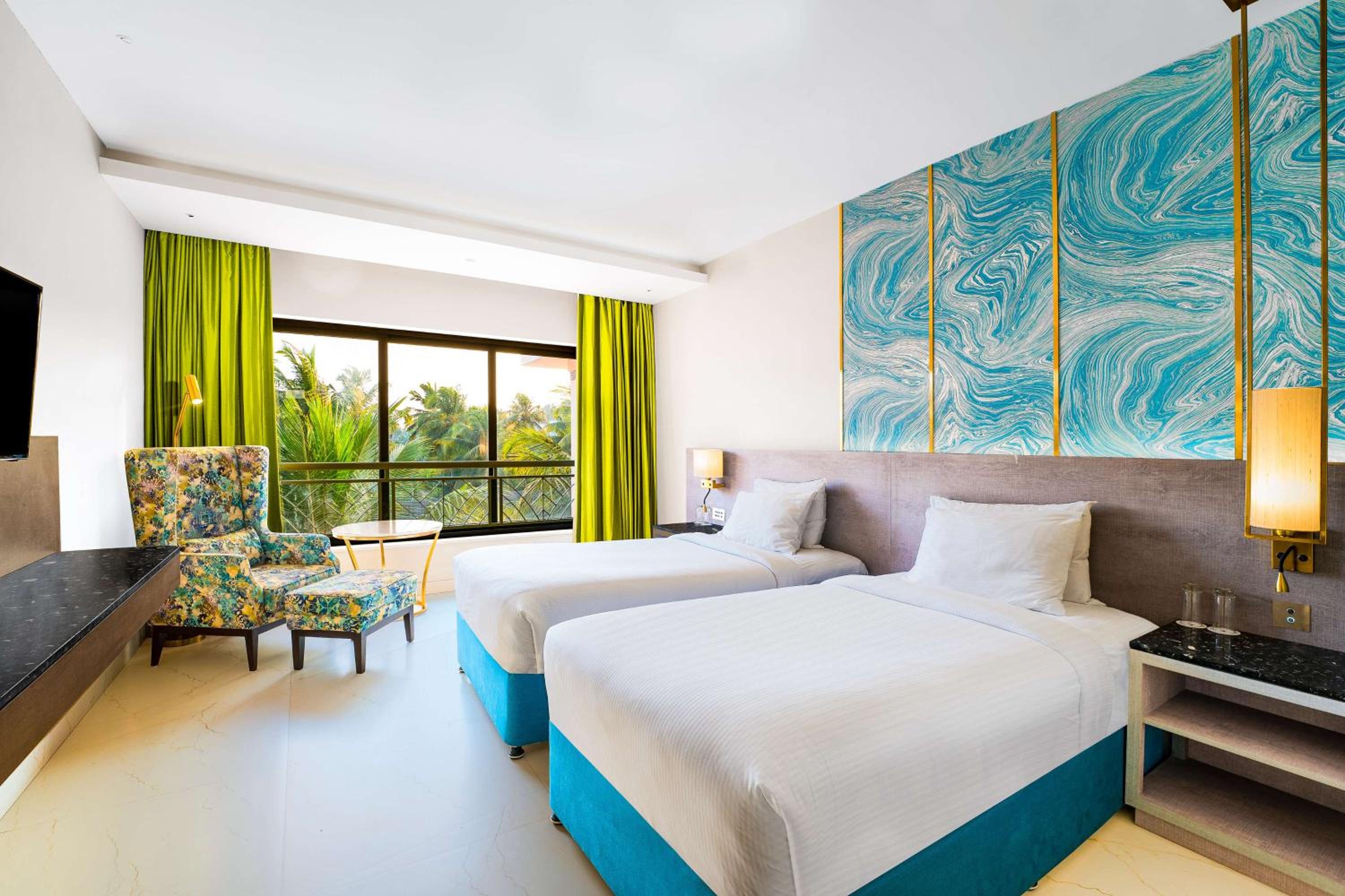 Deluxe Twin Room -  20% Discount on Food at Flame, Happy Hours 1+1 from 4pm to 6 pm - Photo 1