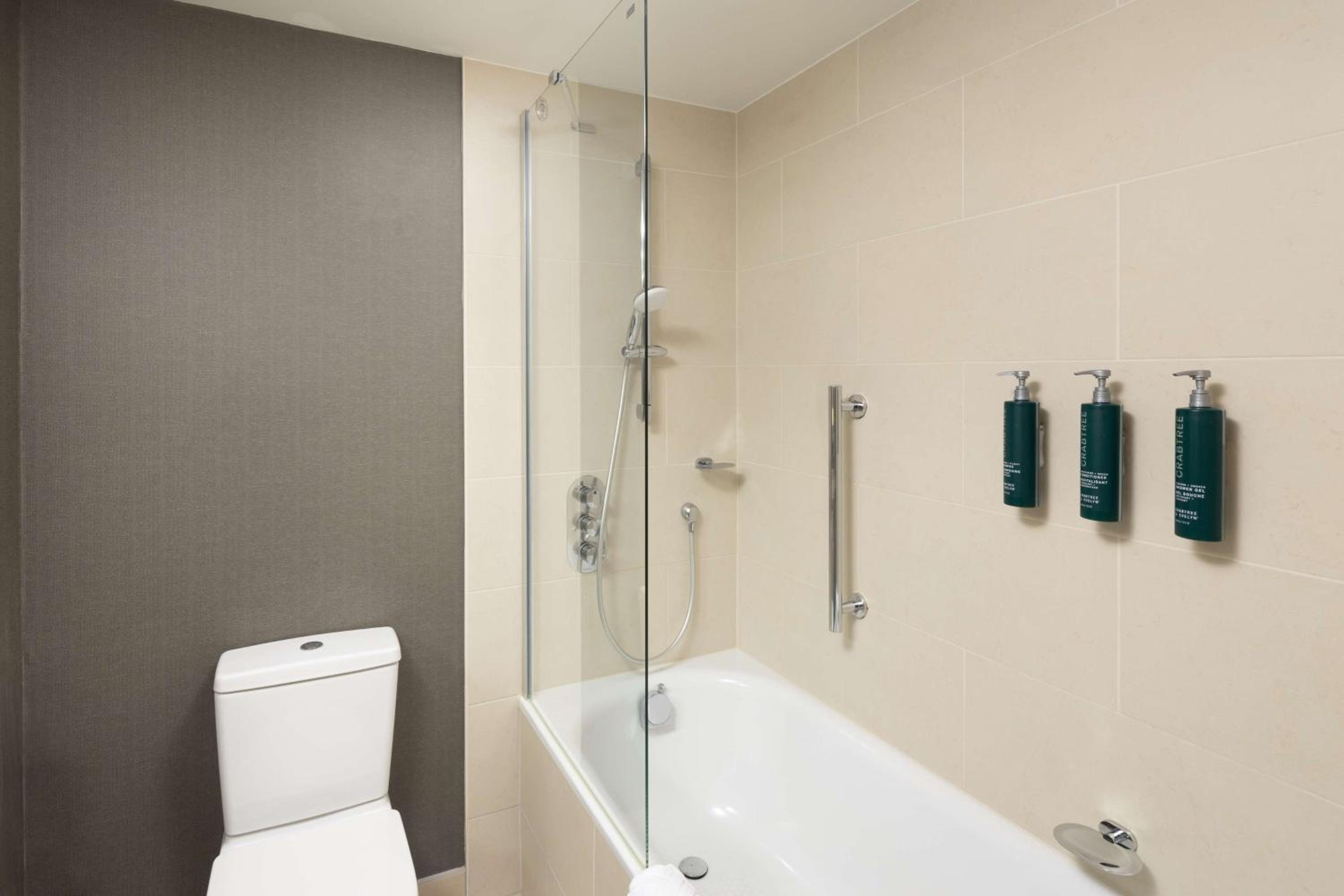 Twin Room - Photo 10