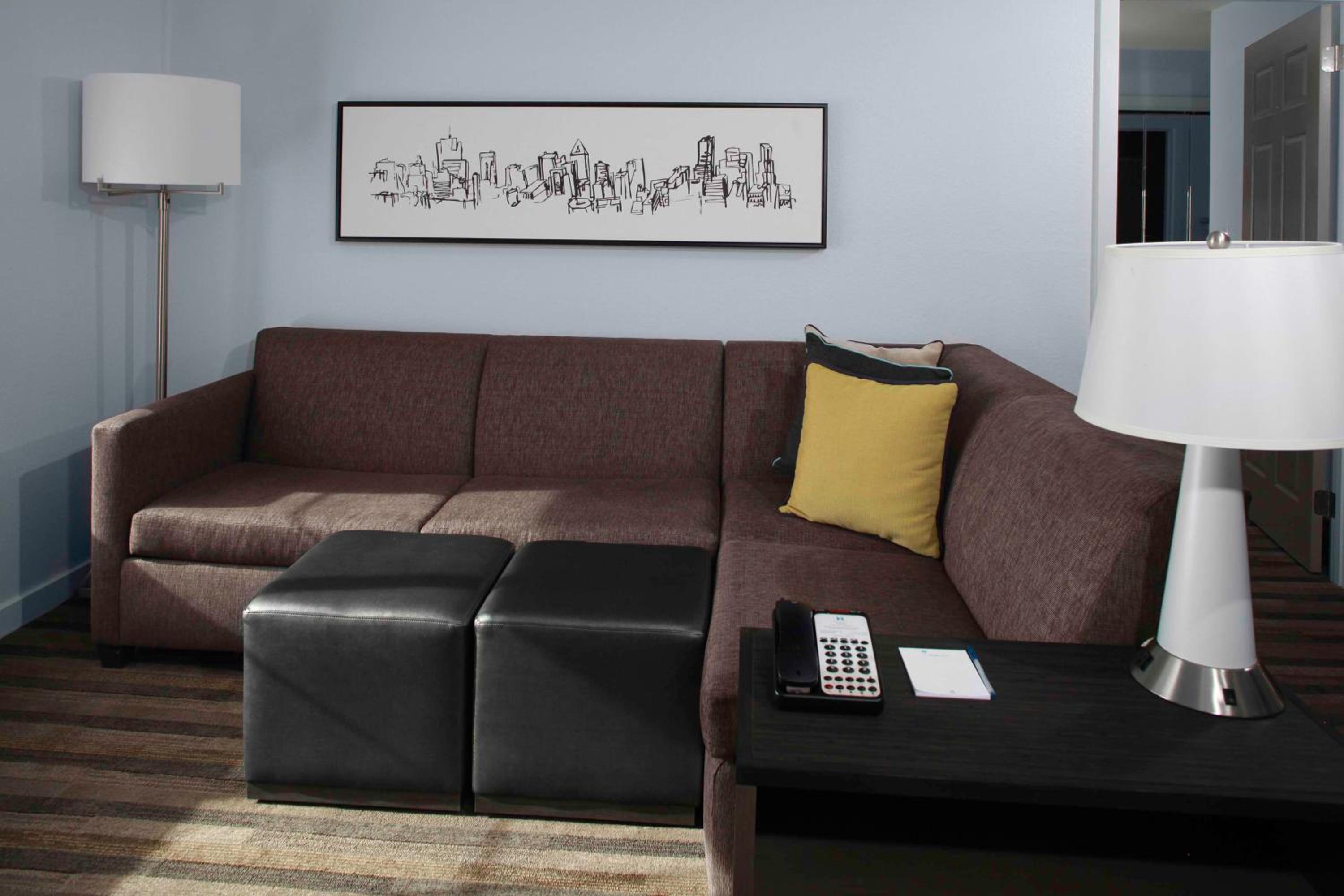 One-Bedroom King Suite - Photo 9
