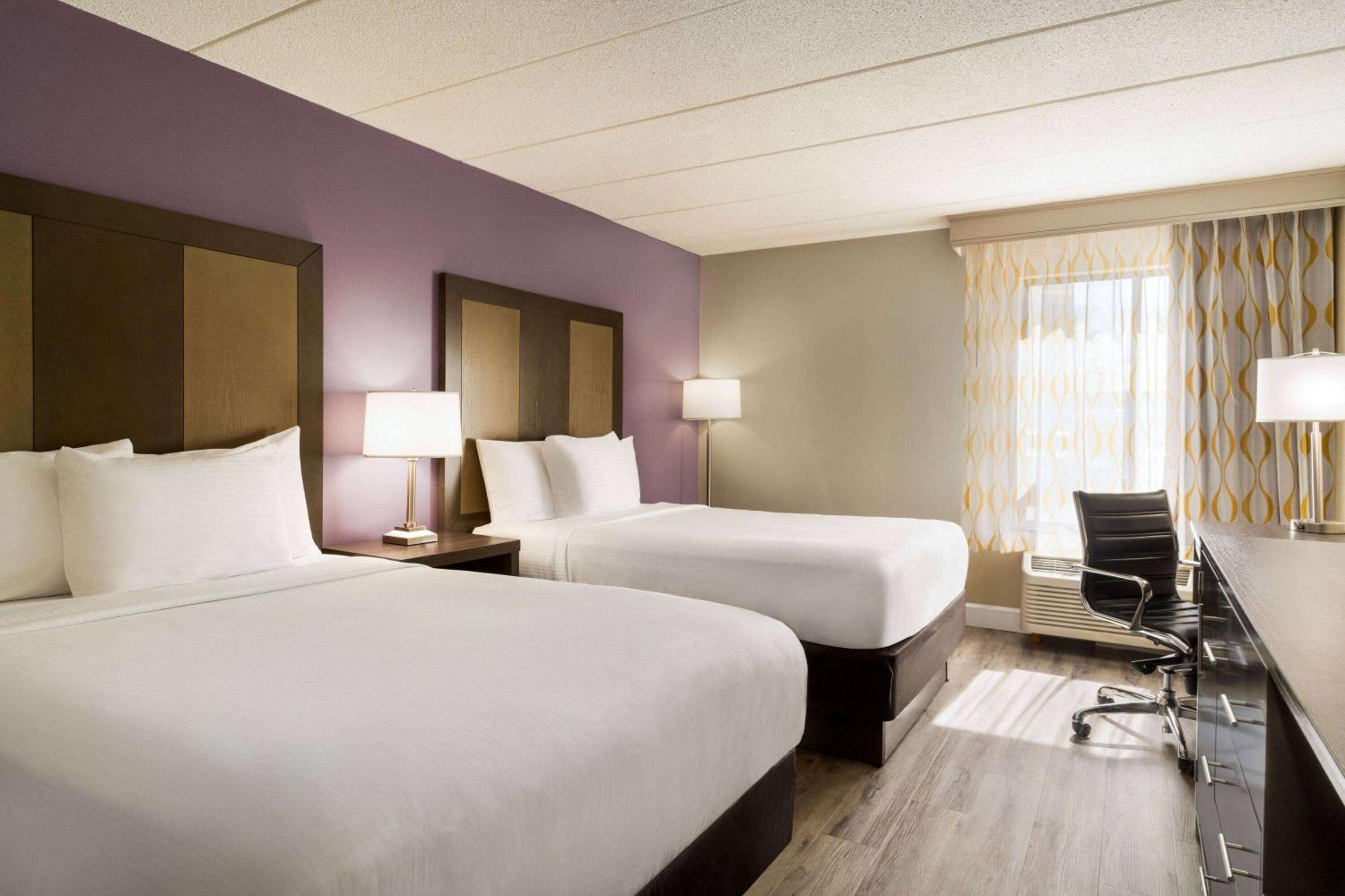 Deluxe Room With Two Double Beds