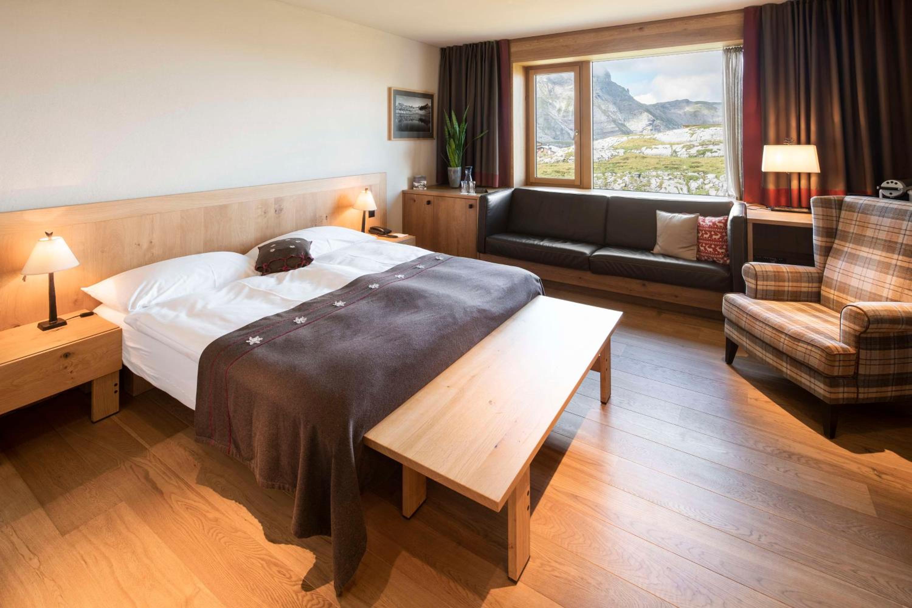 Mountain View Room