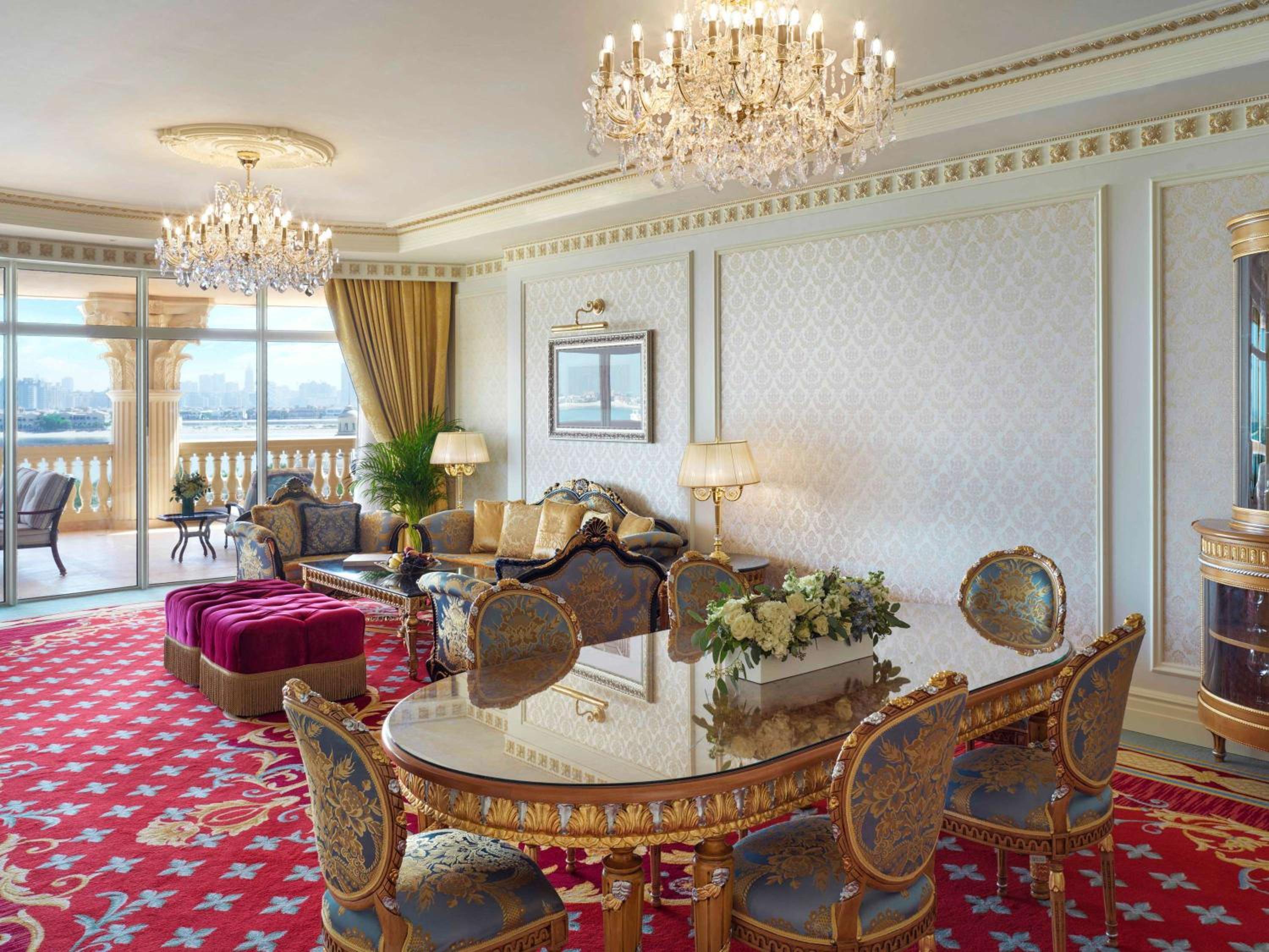 One-Bedroom Premier Suite With Balcony And Lounge Access