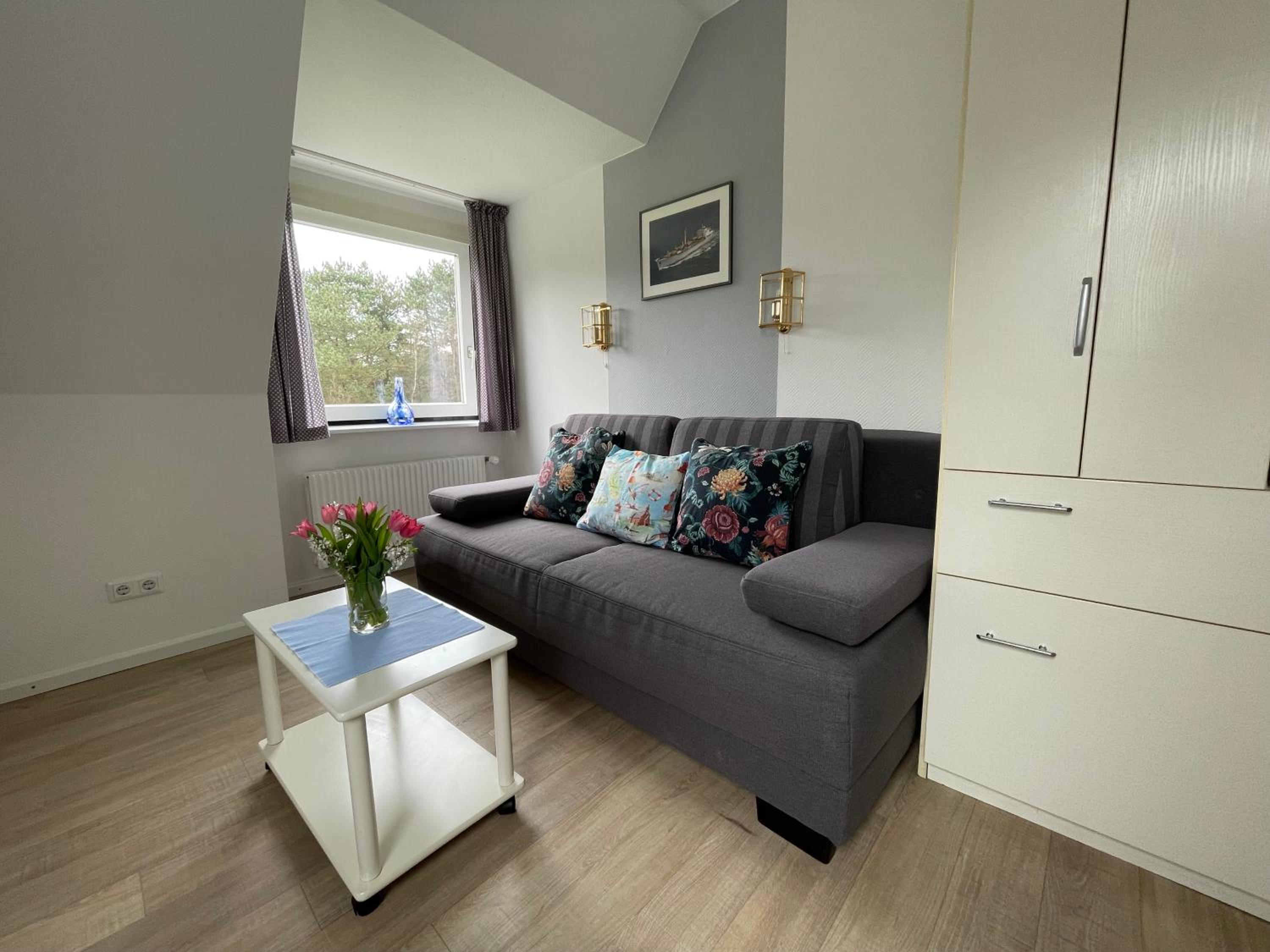 Studio Apartment photo 1
