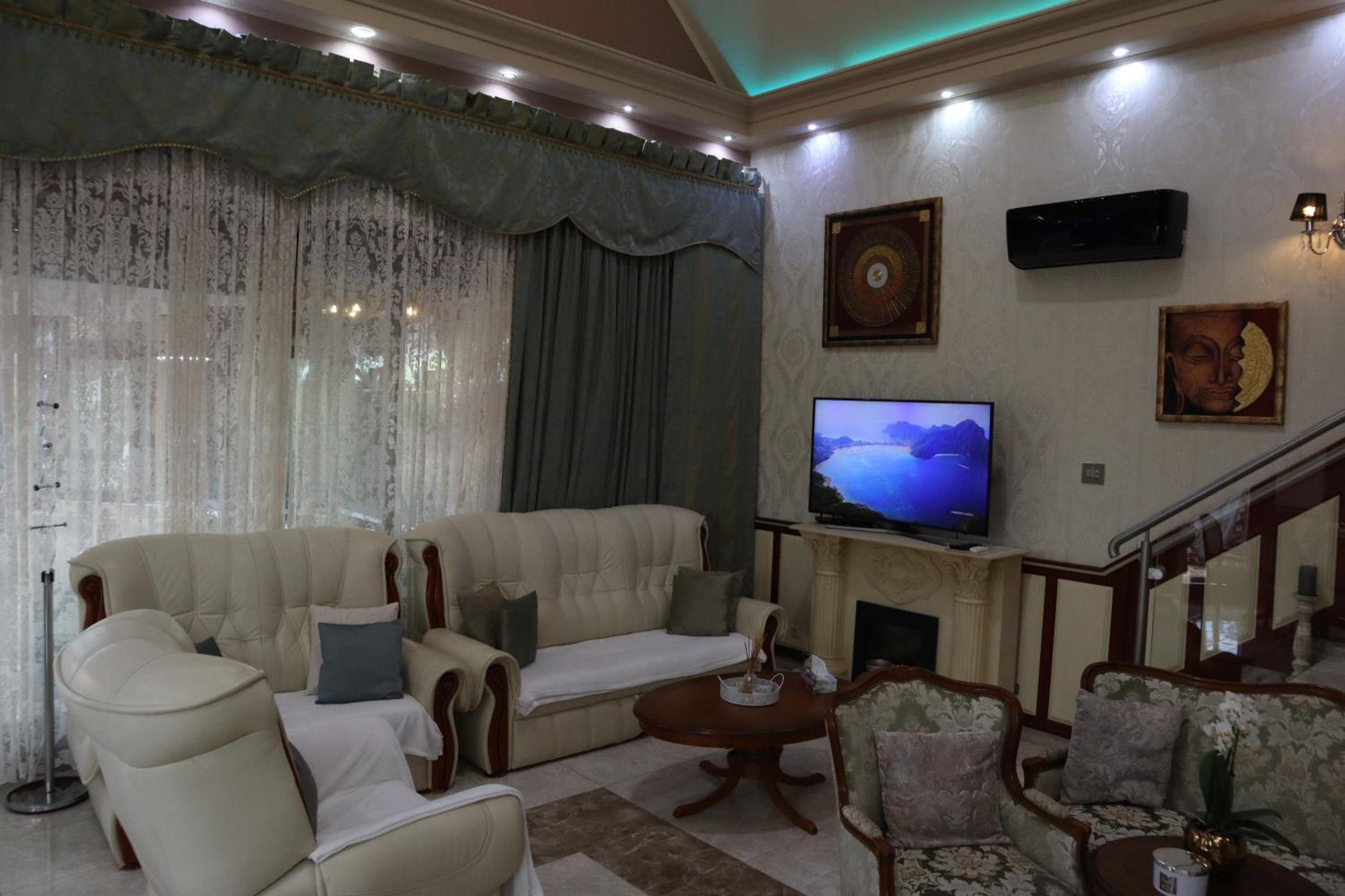 Villa with Private Pool photo 1