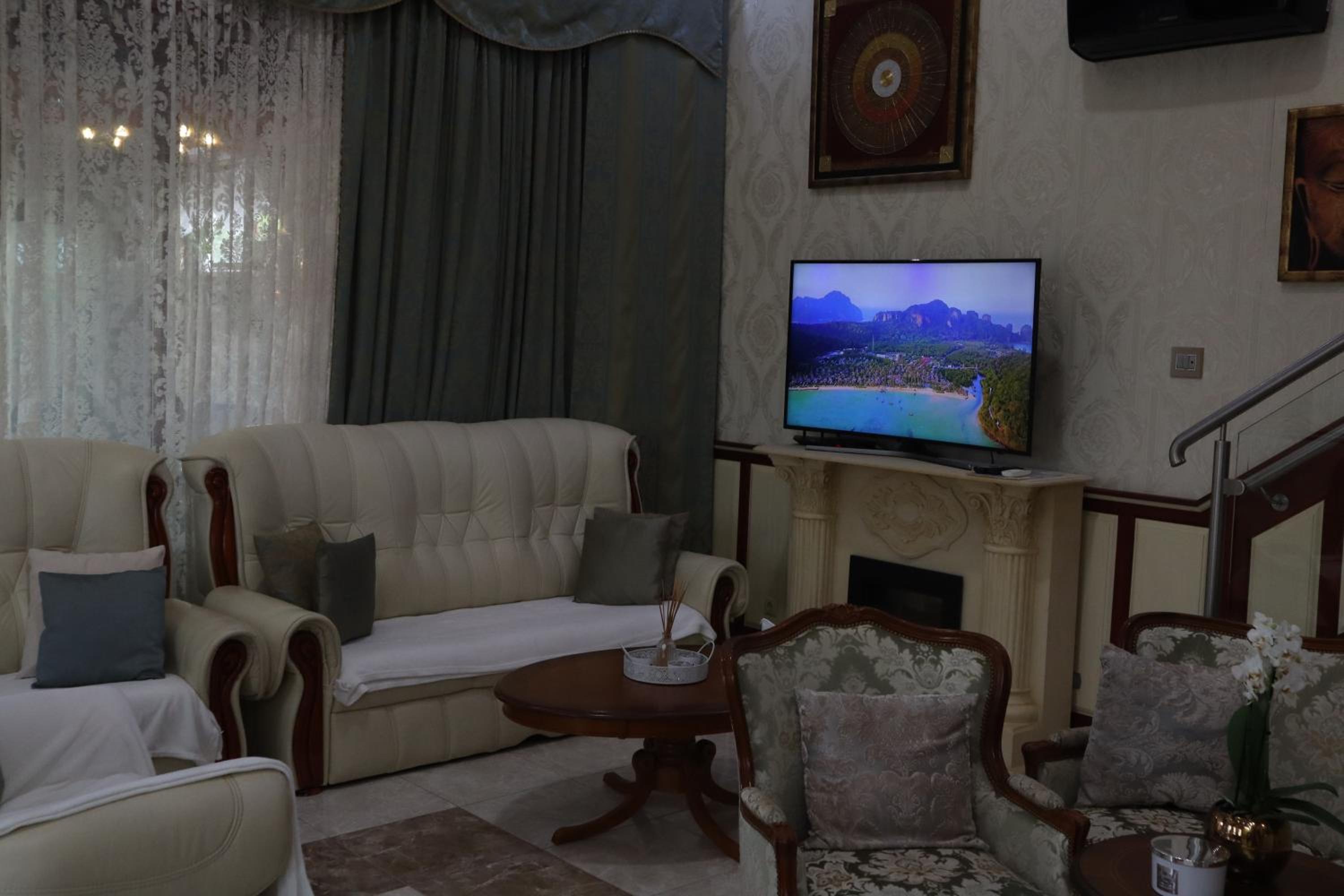 Villa with Private Pool photo 3