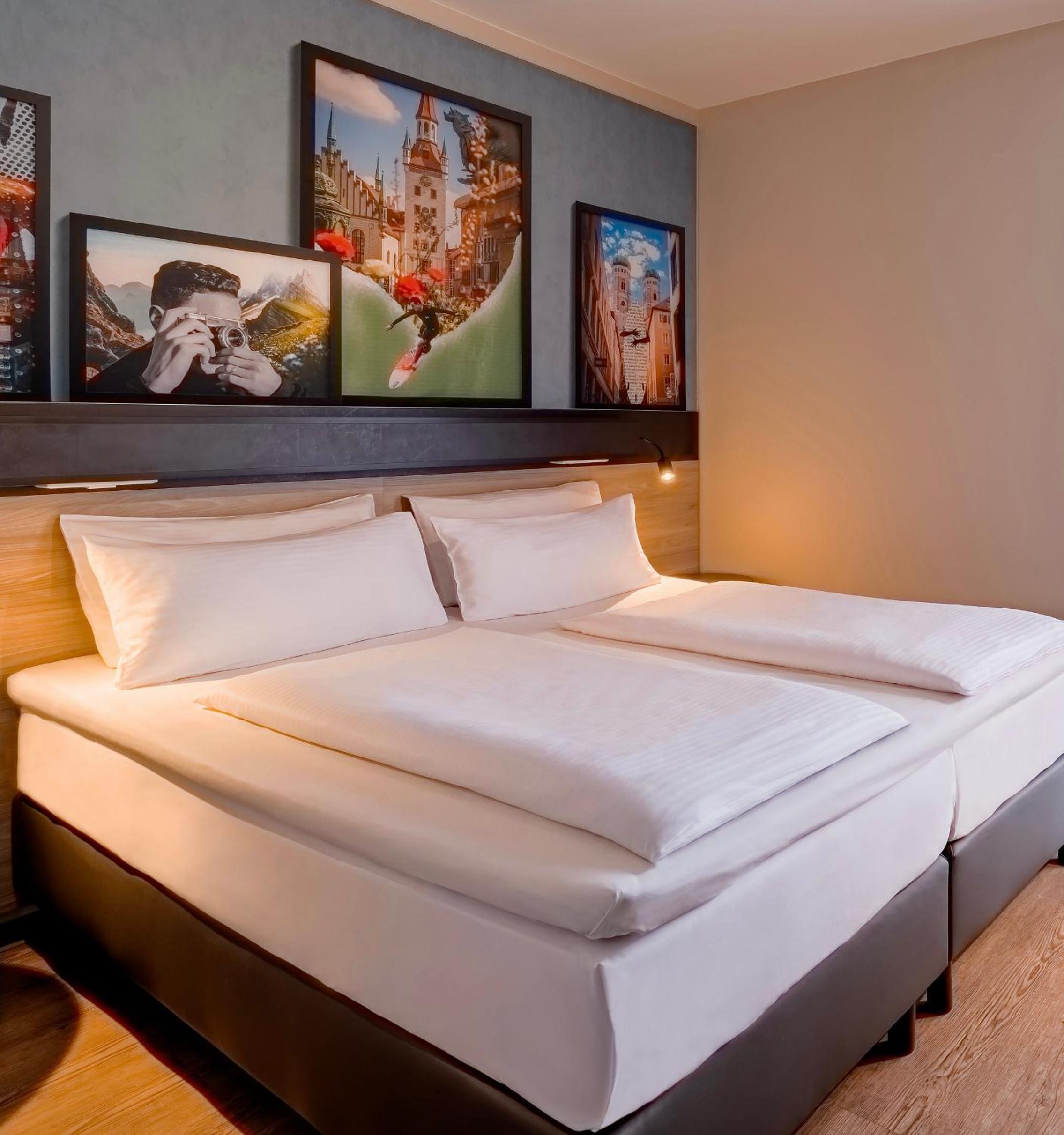 Premium Room with One Double Bed - Photo 3