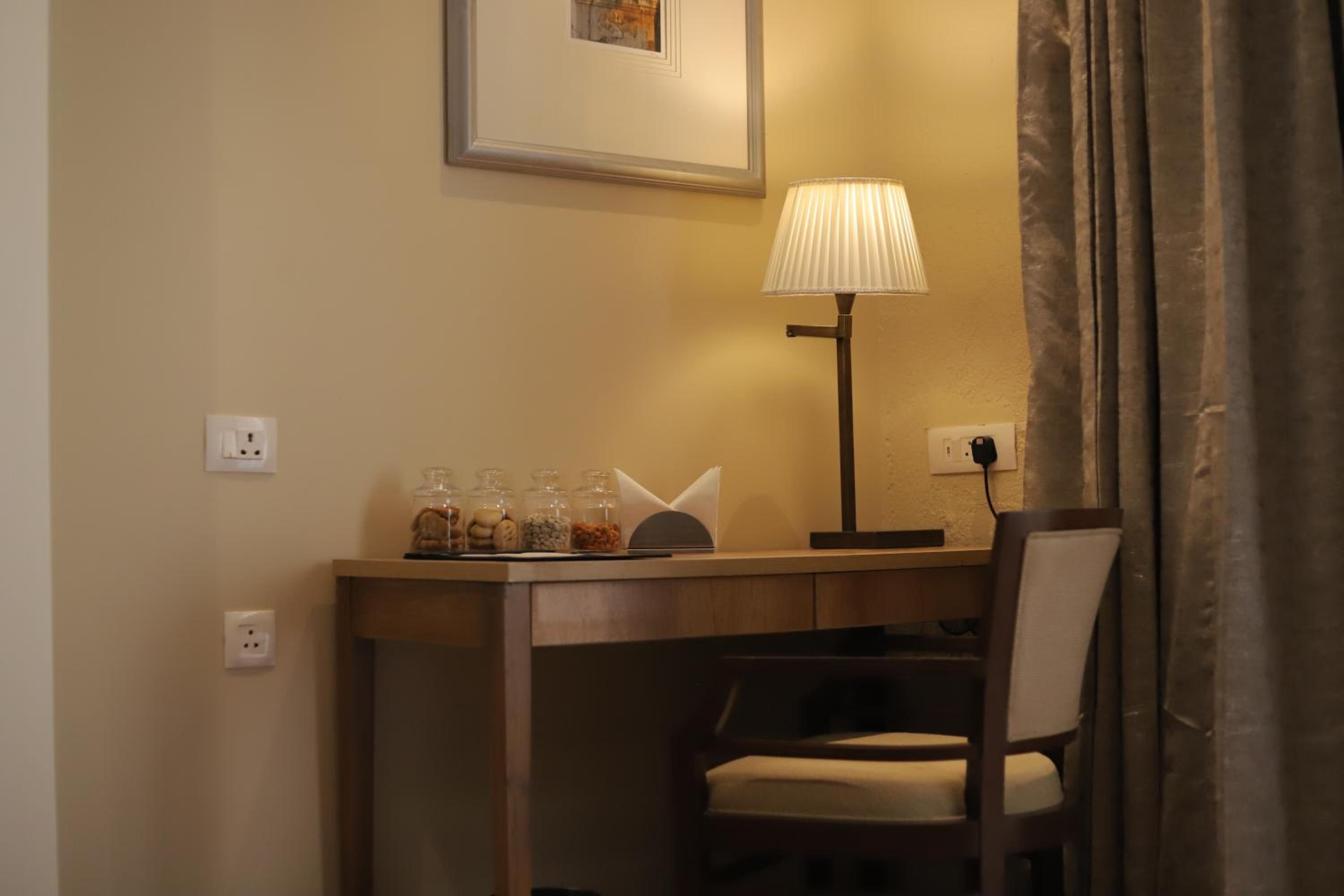 Deluxe Room - Photo 3