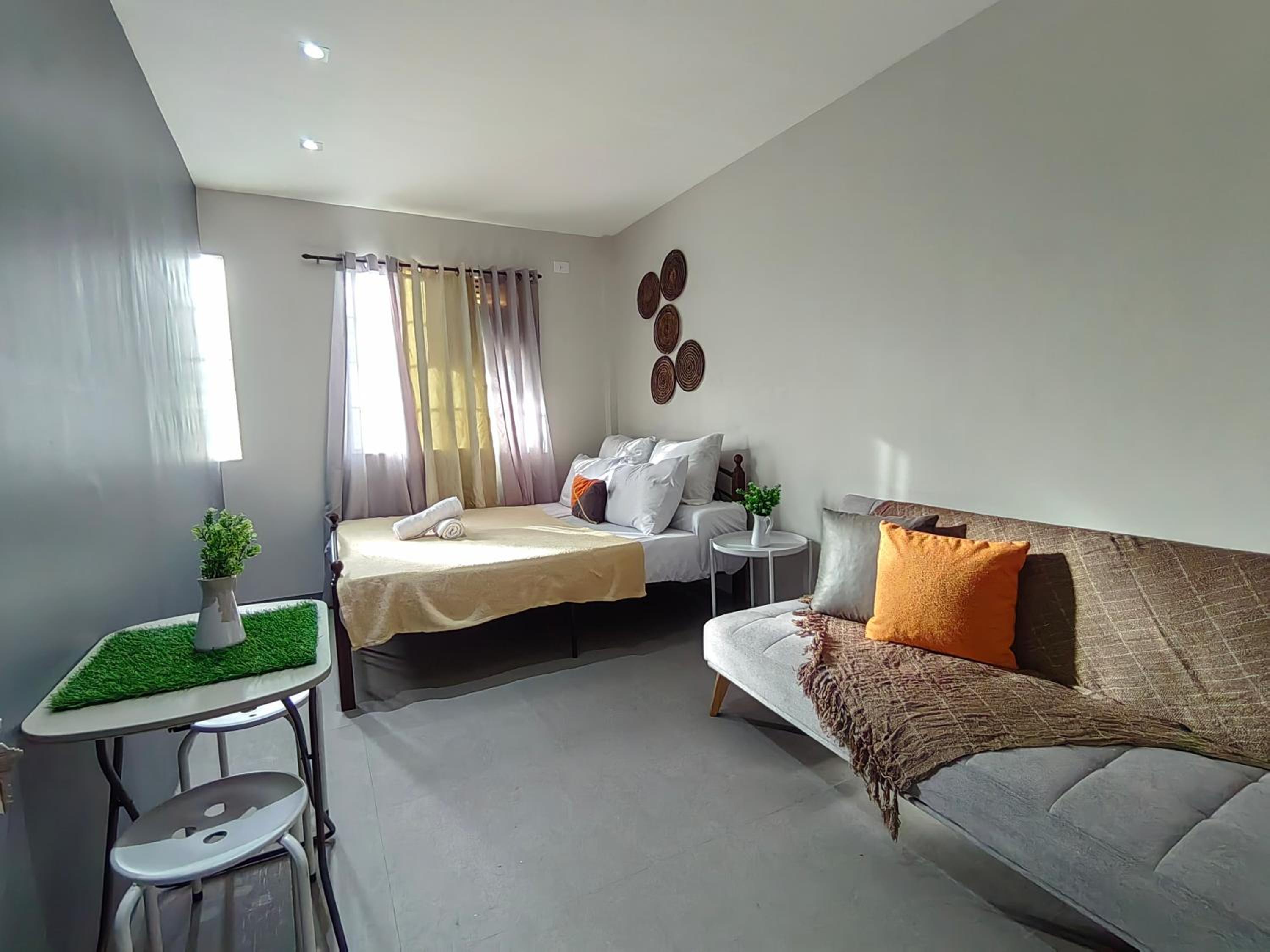 Double Room With Shared Bathroom photo 2
