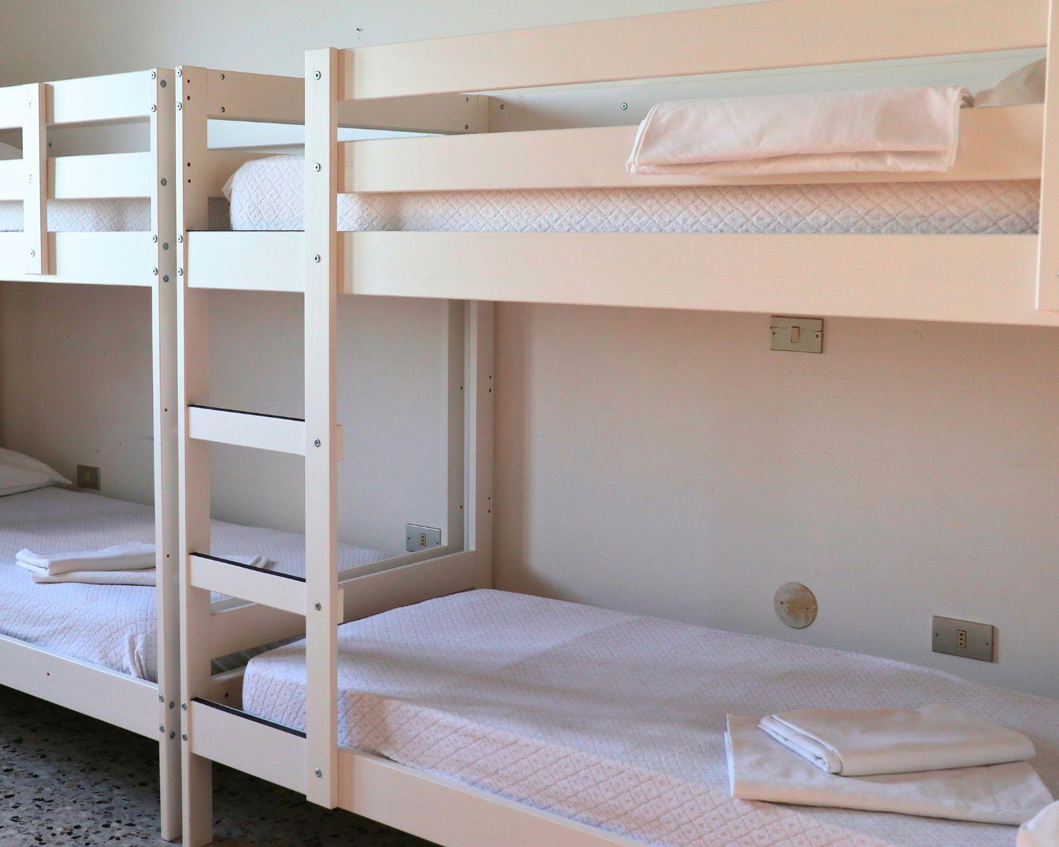 Single Bed in Mixed Dormitory Room