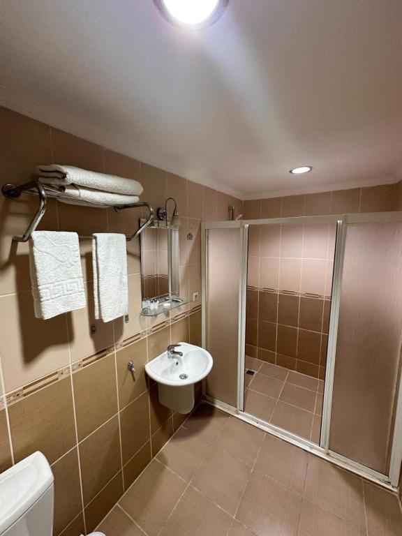 Standard Twin Room photo 3