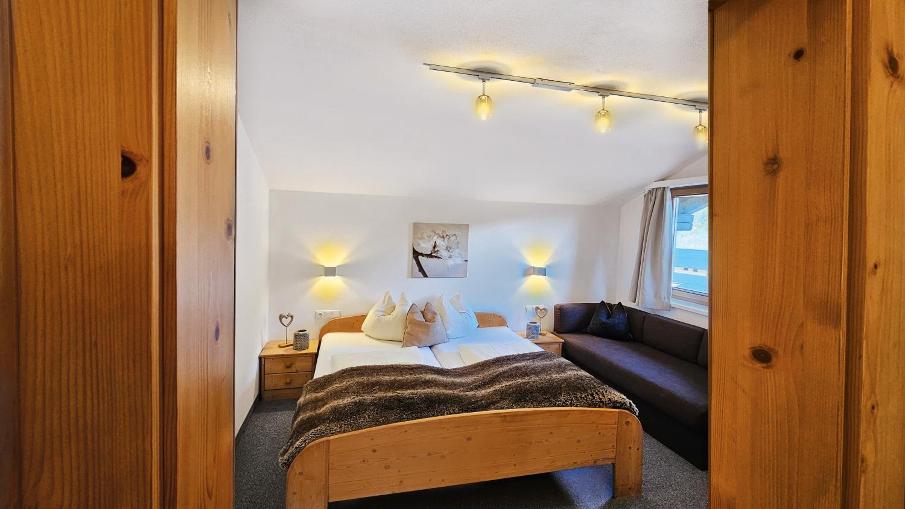 One-Bedroom Apartment with Balcony