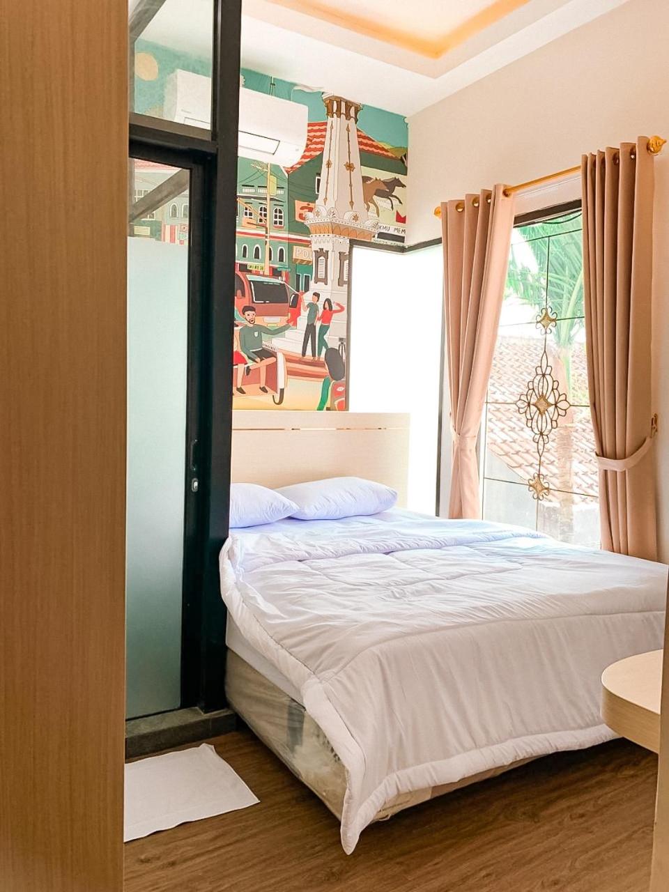 Deluxe Room (2 Adults + 1 Child) photo 3