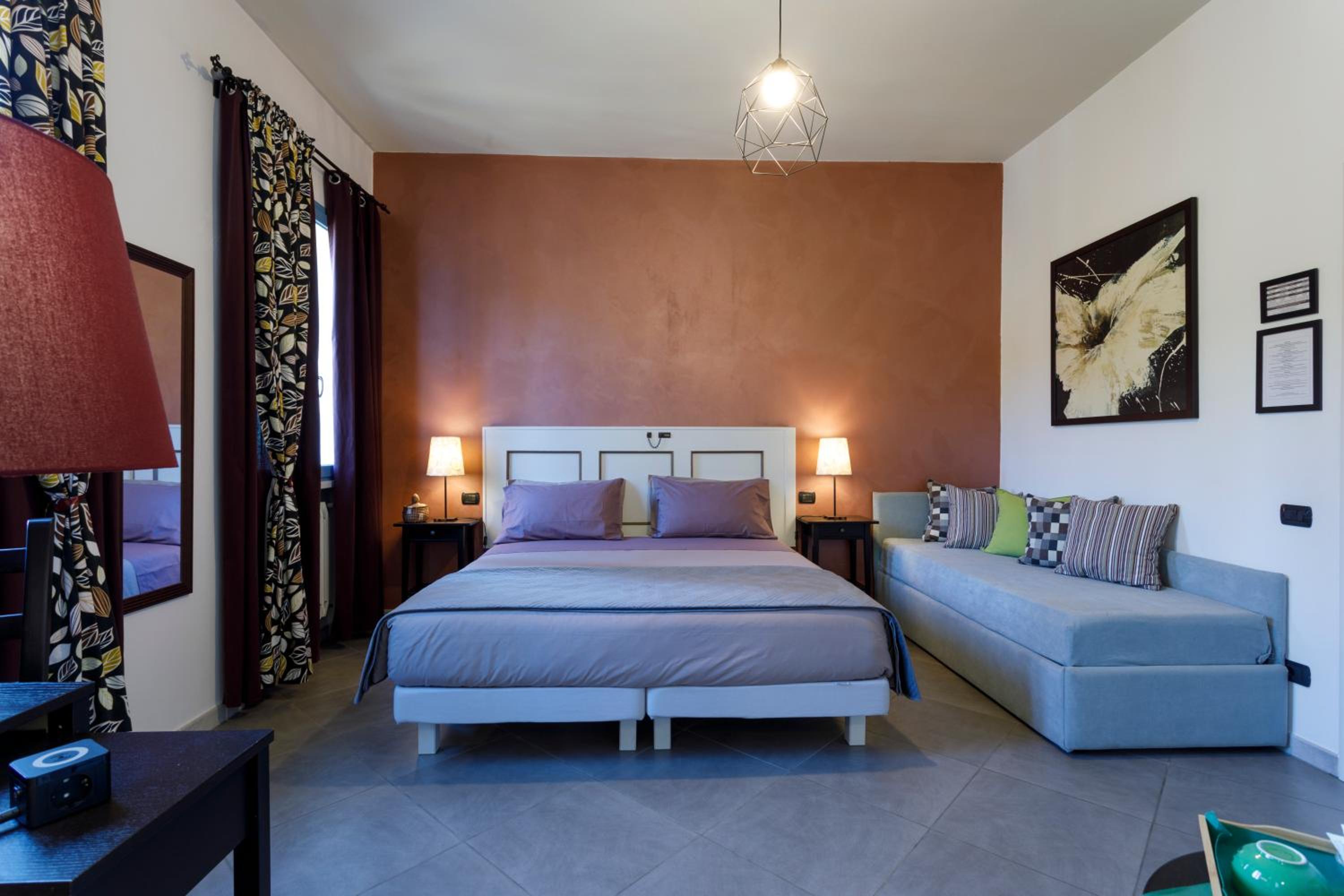 Standard King Room photo 1