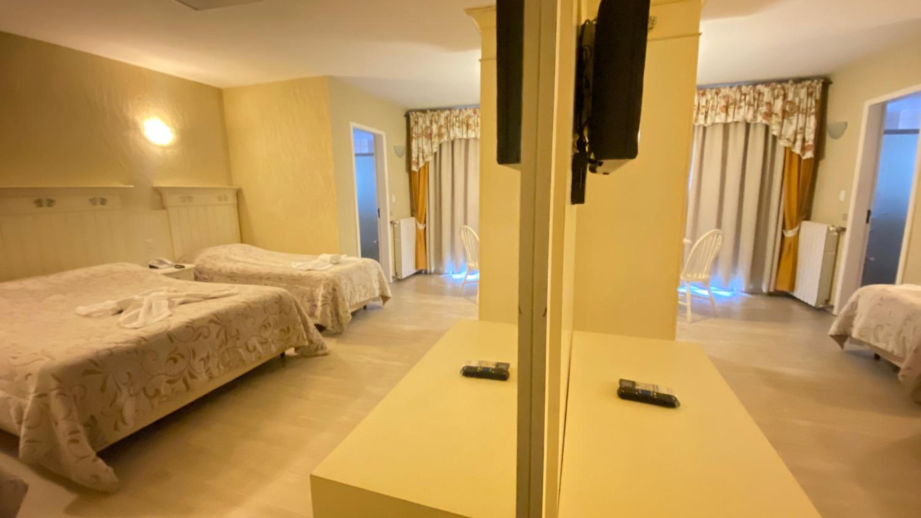 Luxury Triple Room