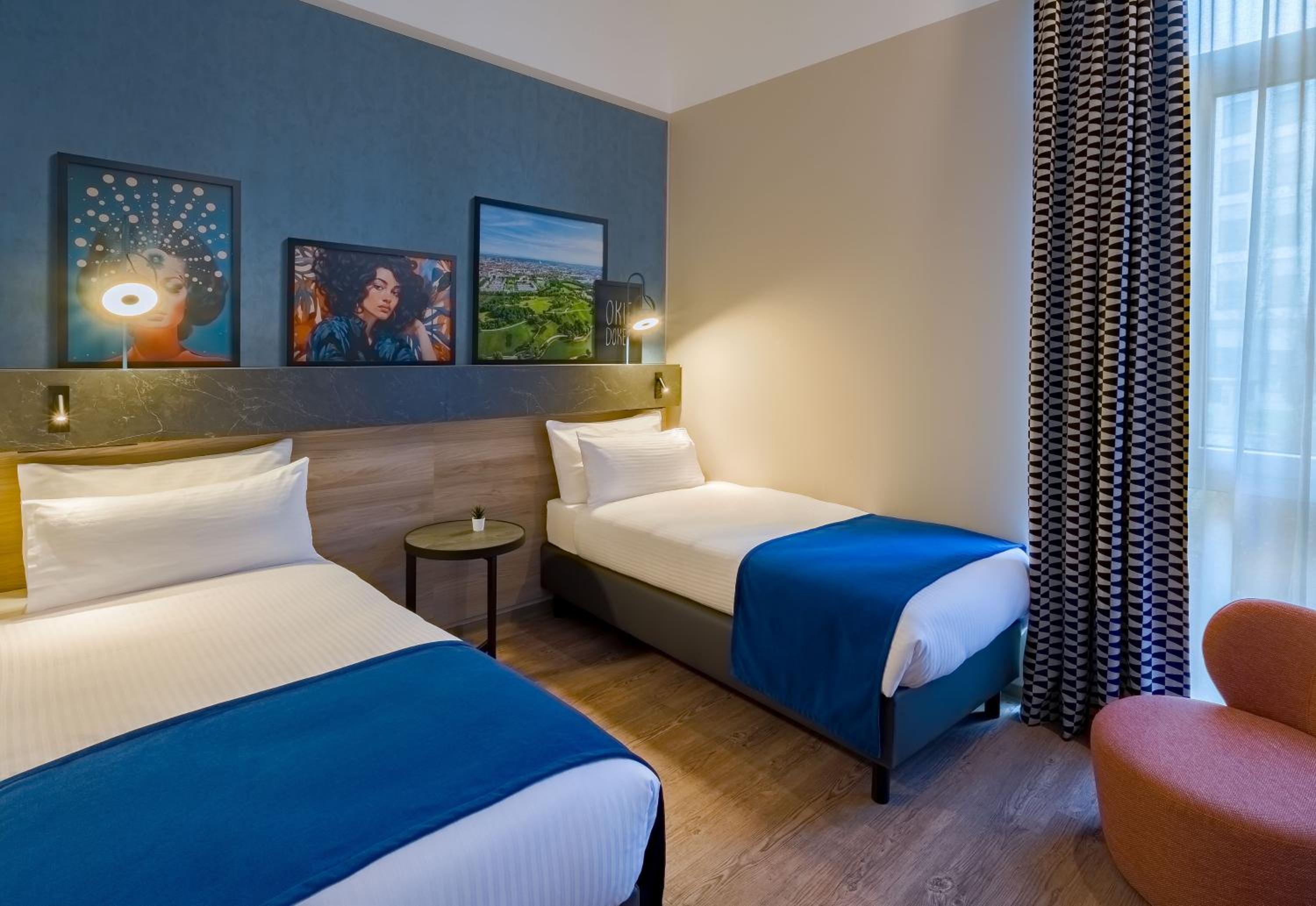 Premium Room with One Double Bed - Photo 1