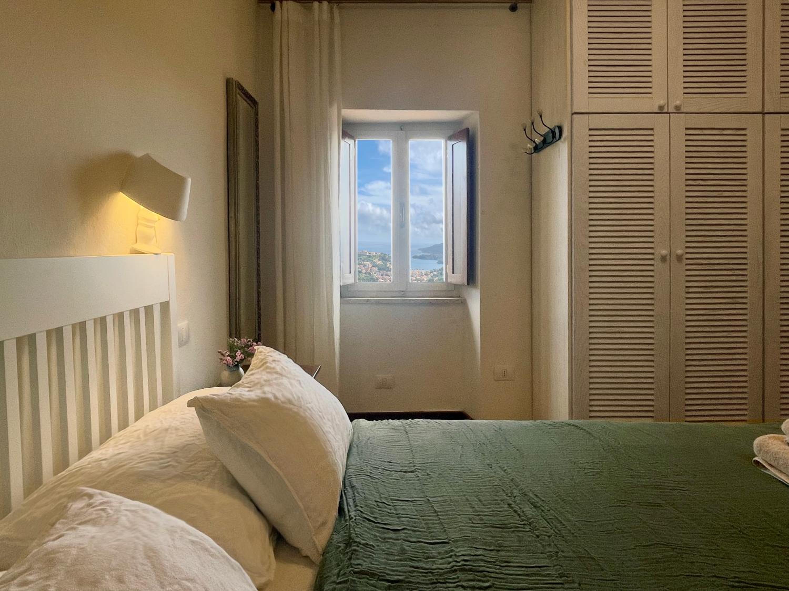 Apartment with Sea View photo 1