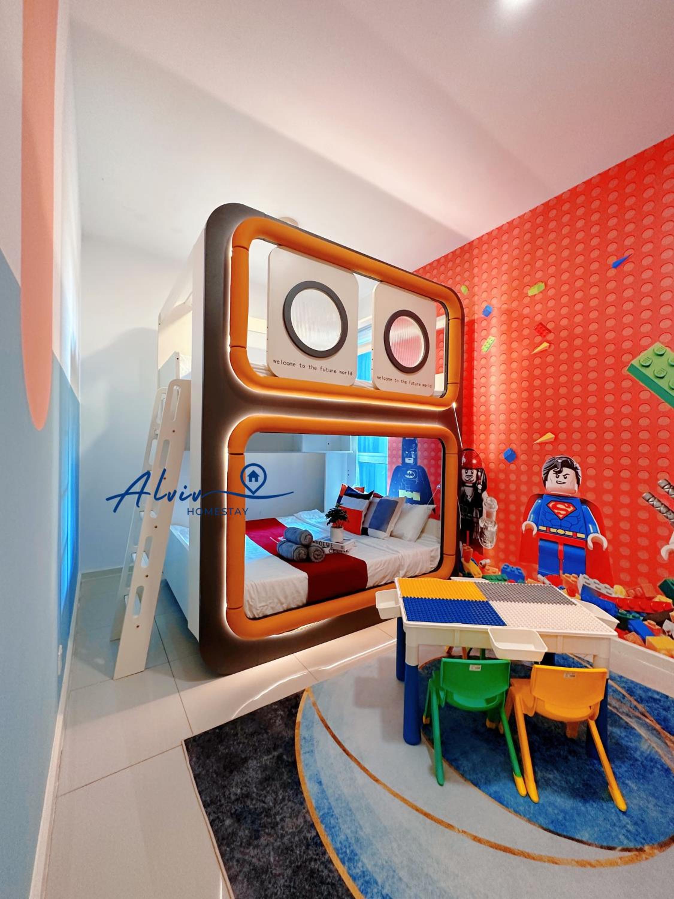 Three-Bedroom Kids Theme Apartment with Big Playground Balcony photo 2