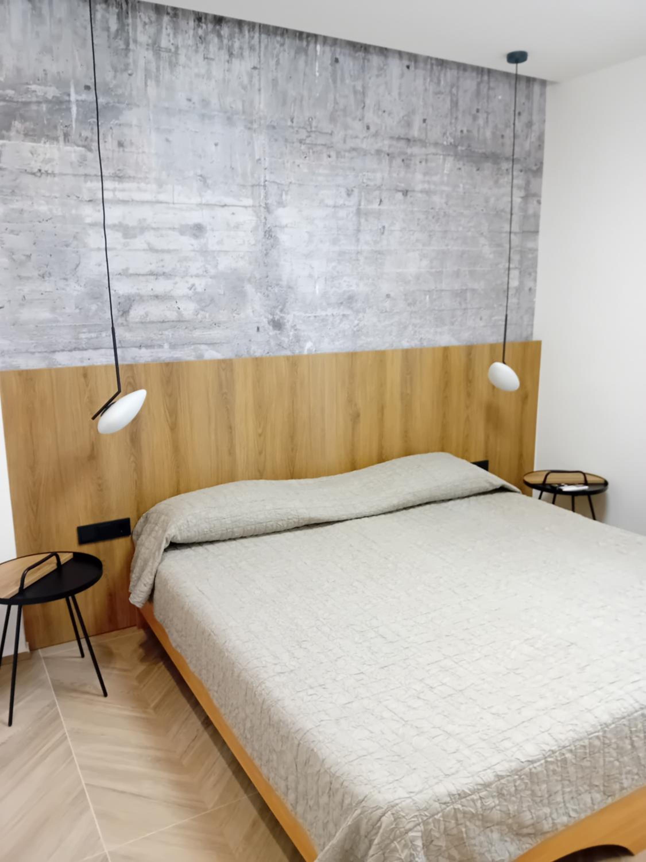 Two-Bedroom Apartment - Photo 2