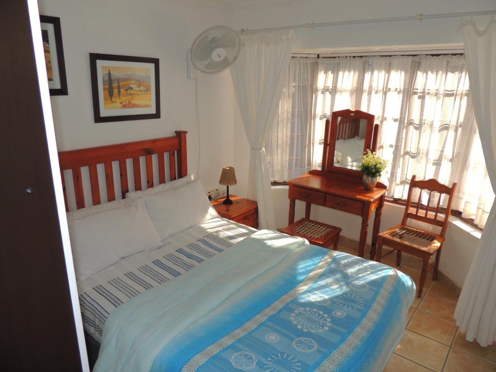 Two-Bedroom House photo 2
