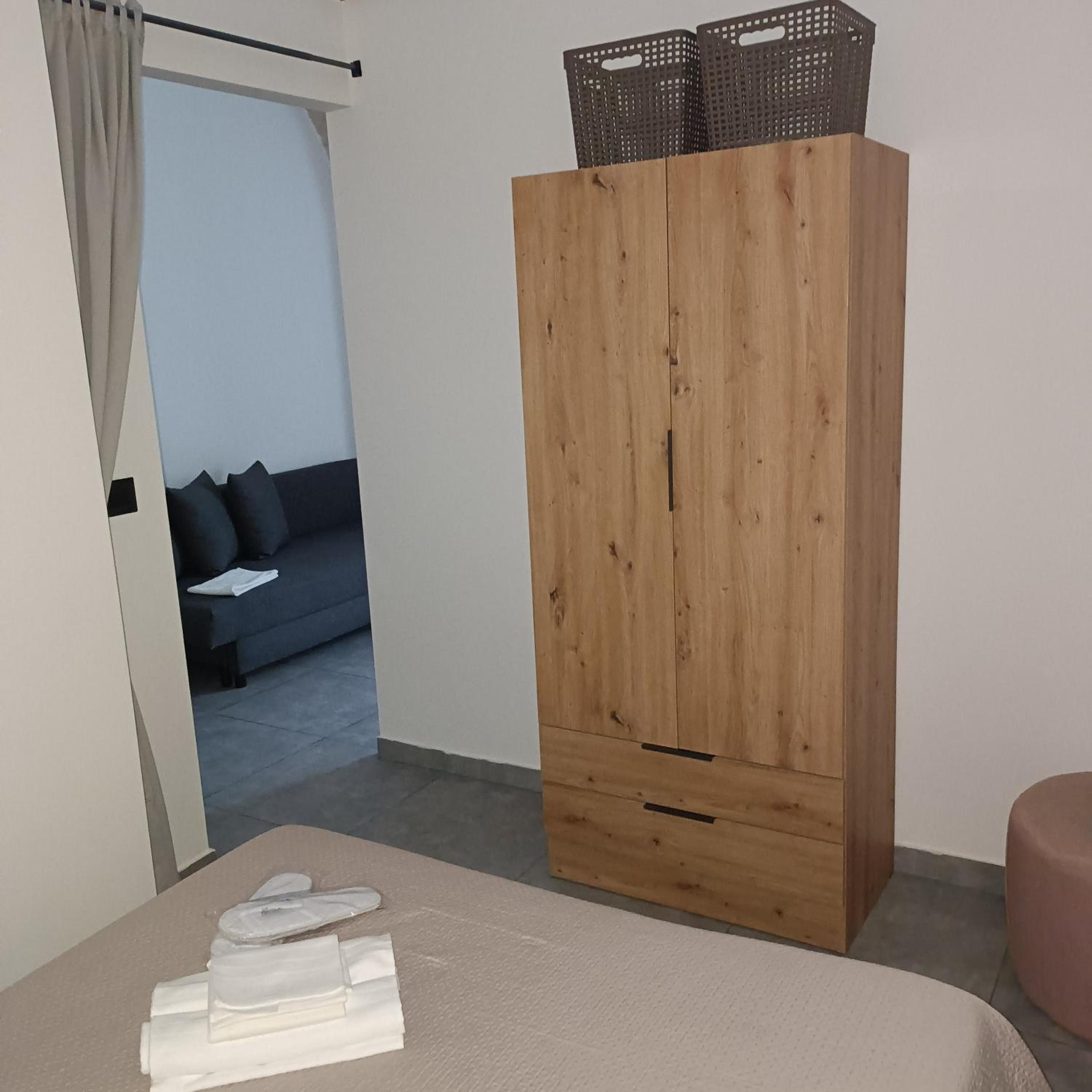 Deluxe Double Room With Extra Bed photo 1