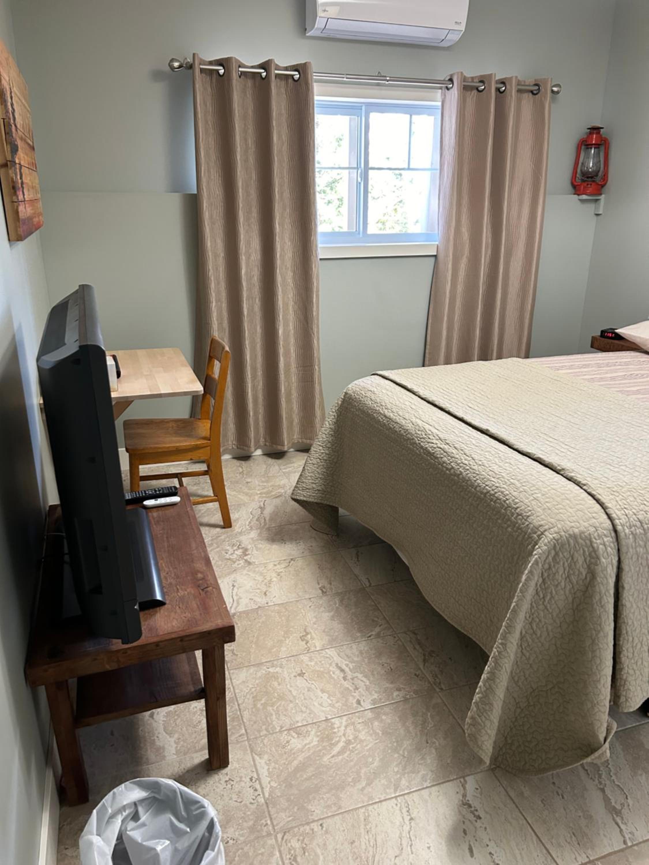 Standard Queen Room photo 3