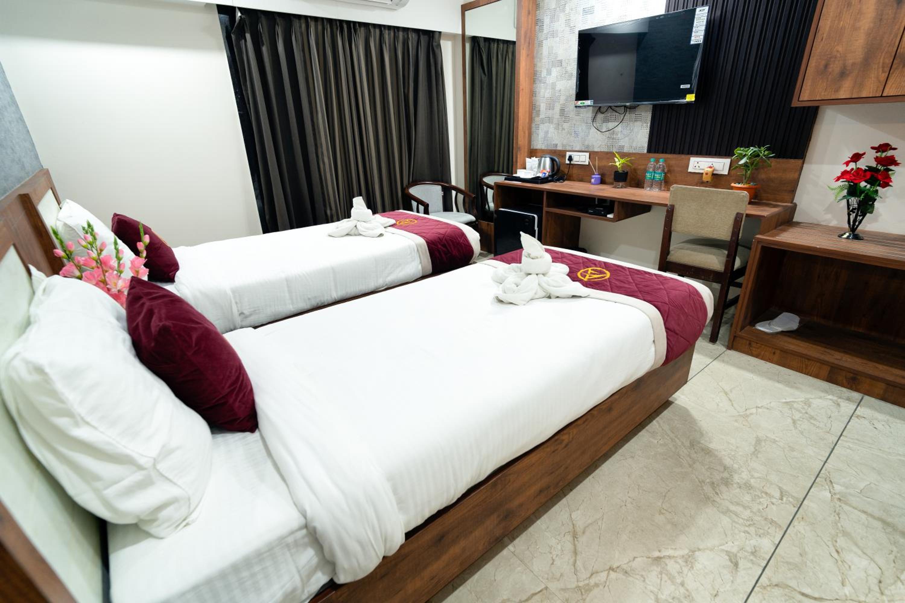 Deluxe Twin Room - Photo 1