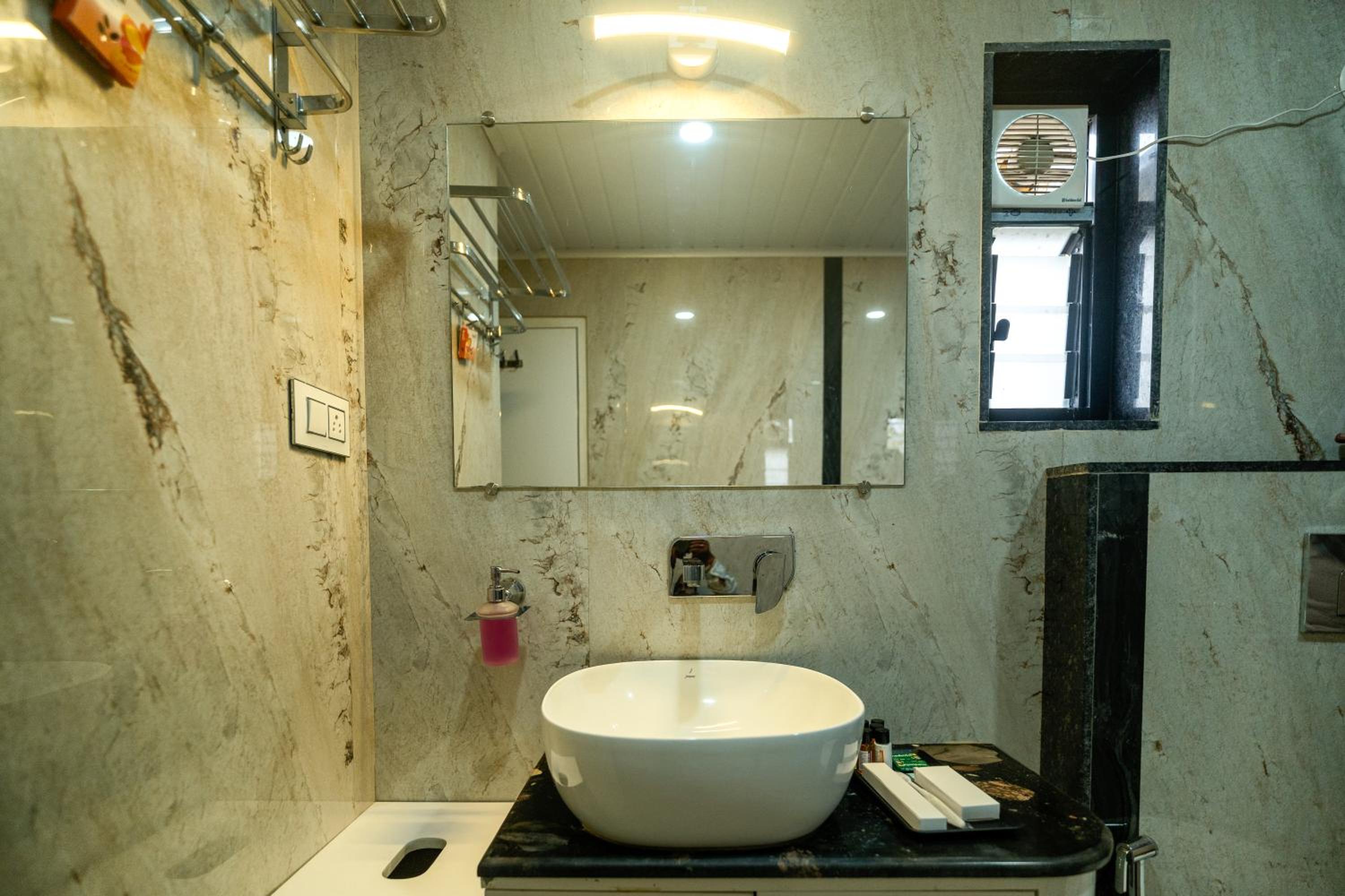 Deluxe Double Room - Photo 2
