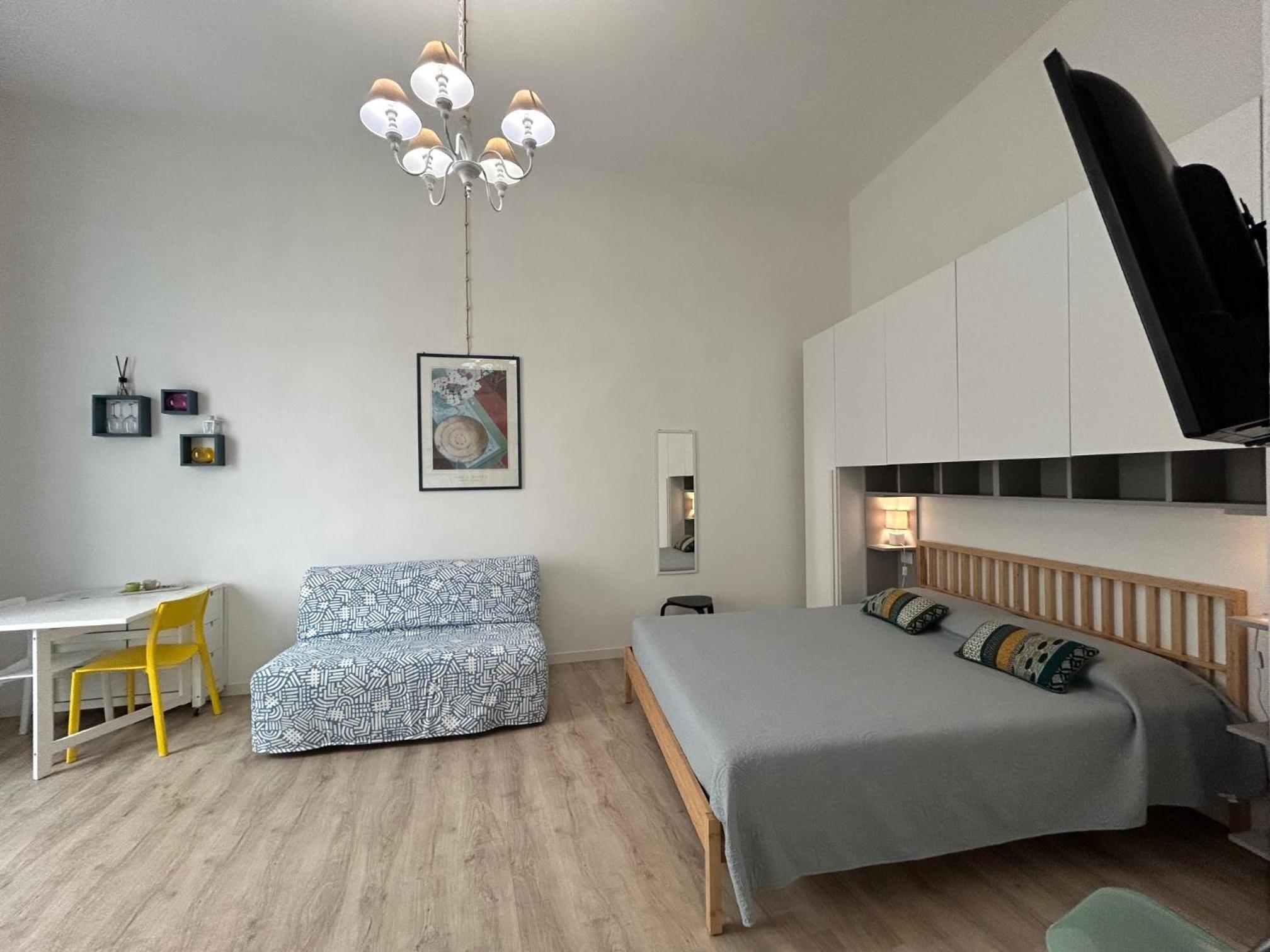 Studio Apartment