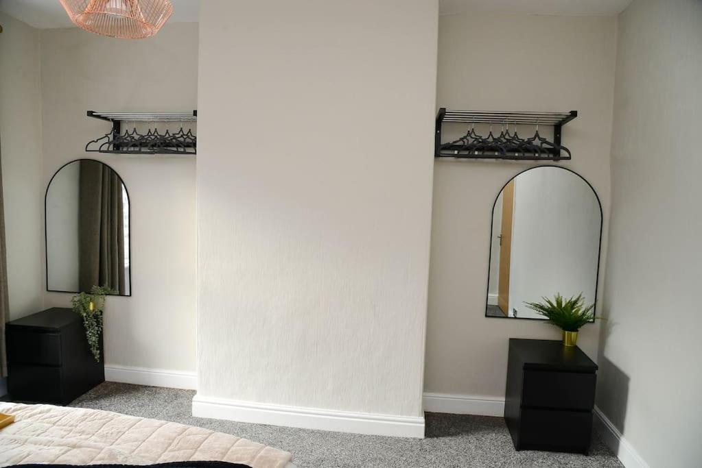 Two-Bedroom Apartment photo 2