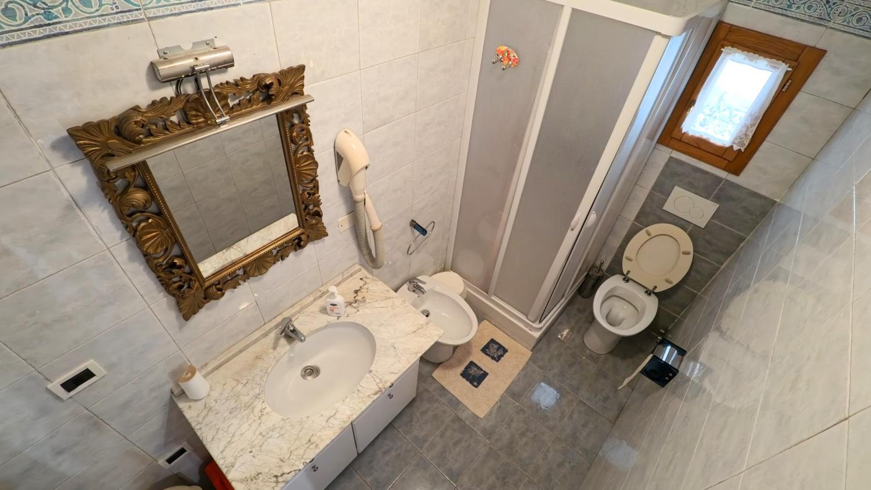 One-Bedroom House photo 3