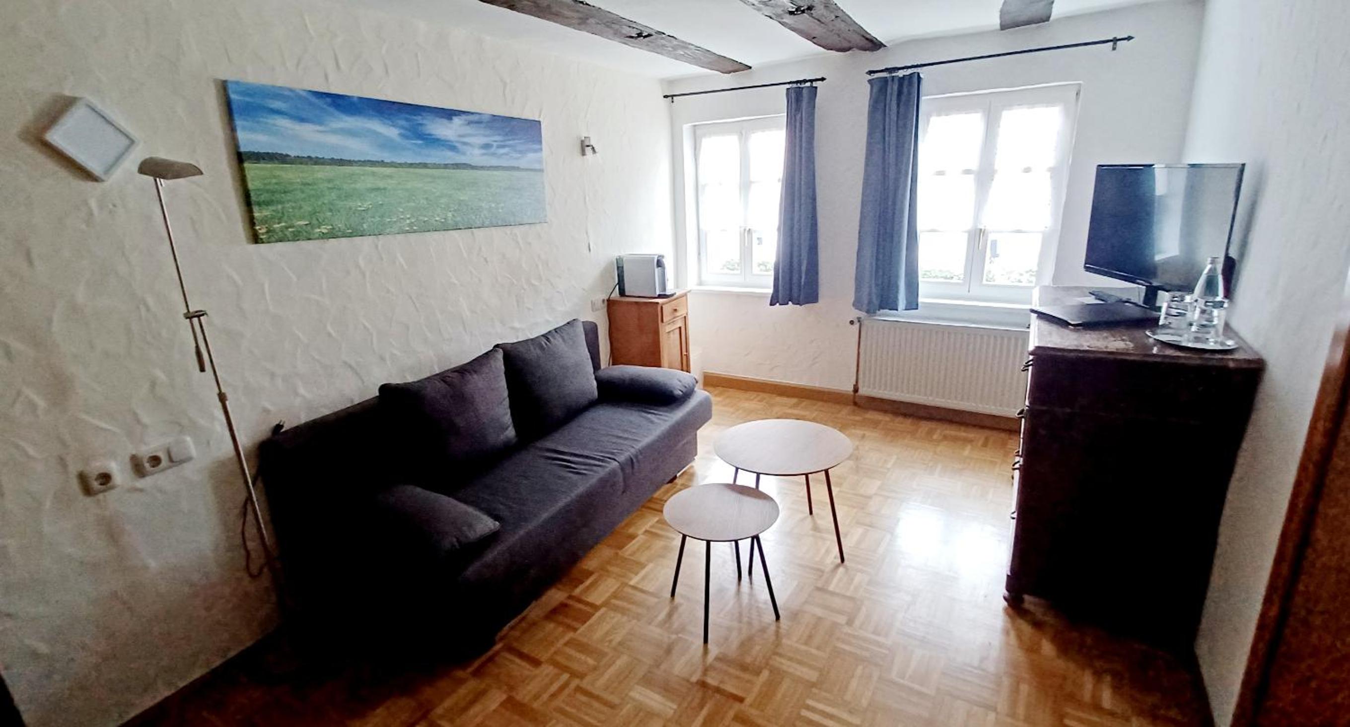 Standard Double Room - Photo 8