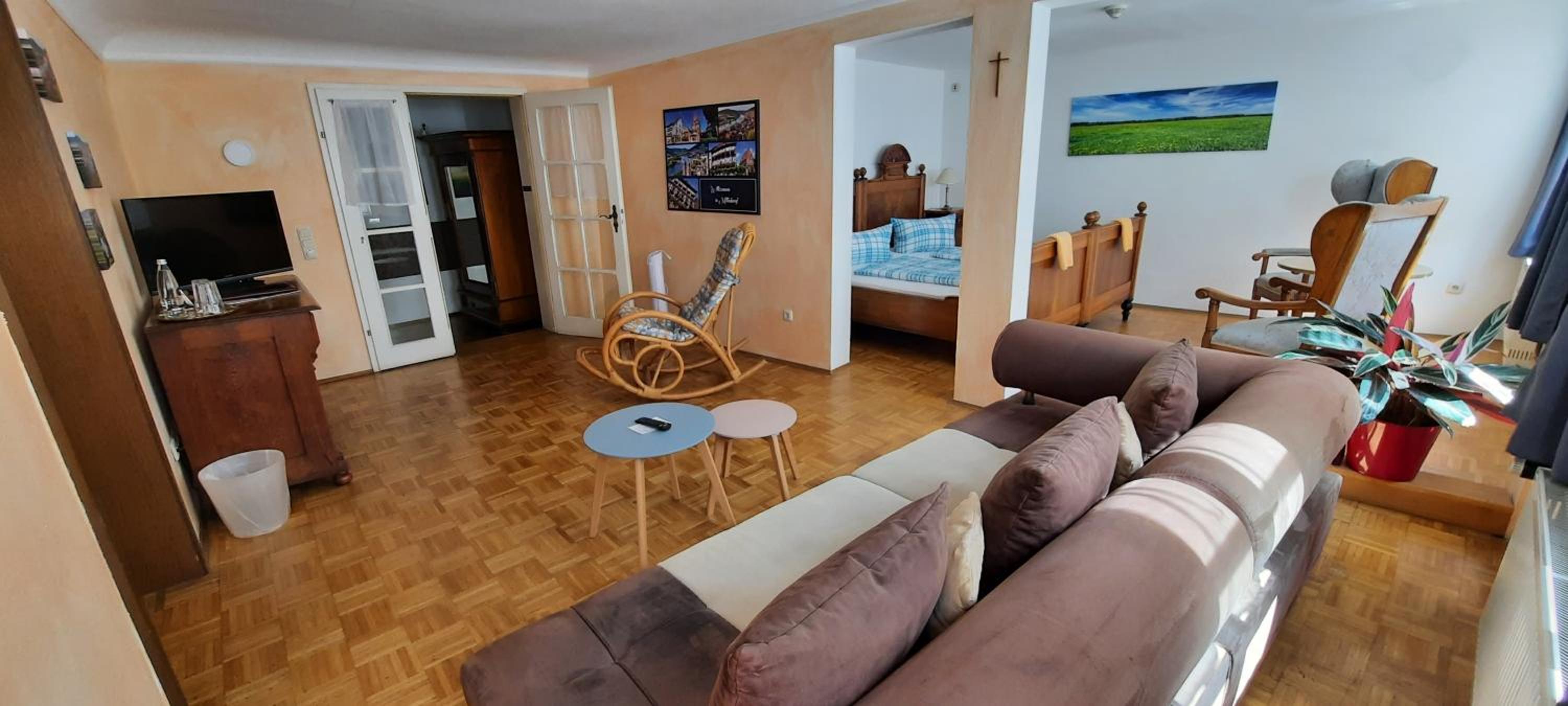 Standard Double Room - Photo 16