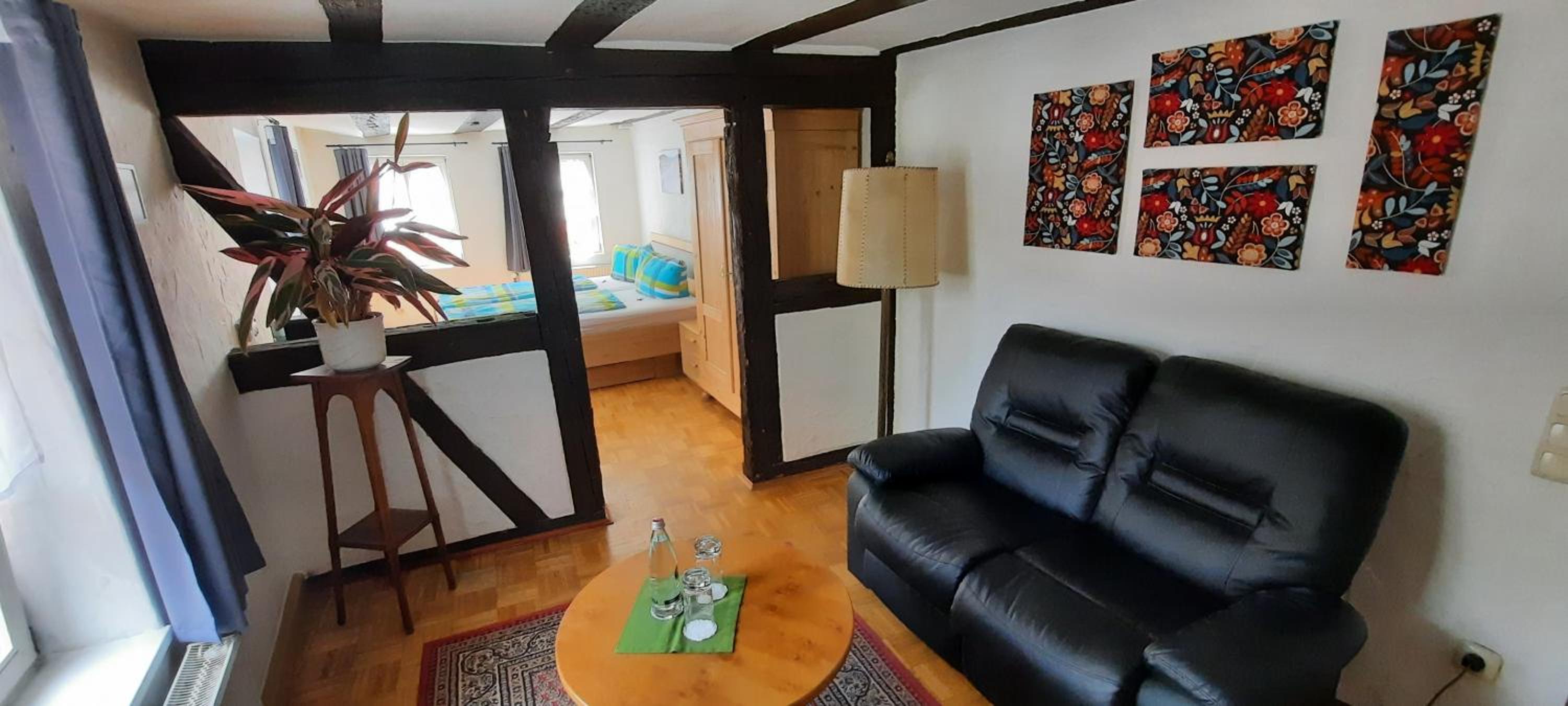 Standard Double Room - Photo 12