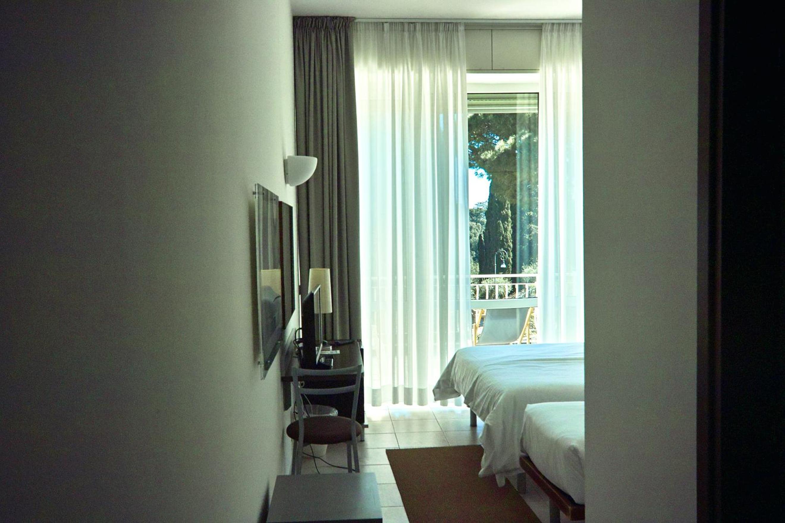 Triple Room with Terrace