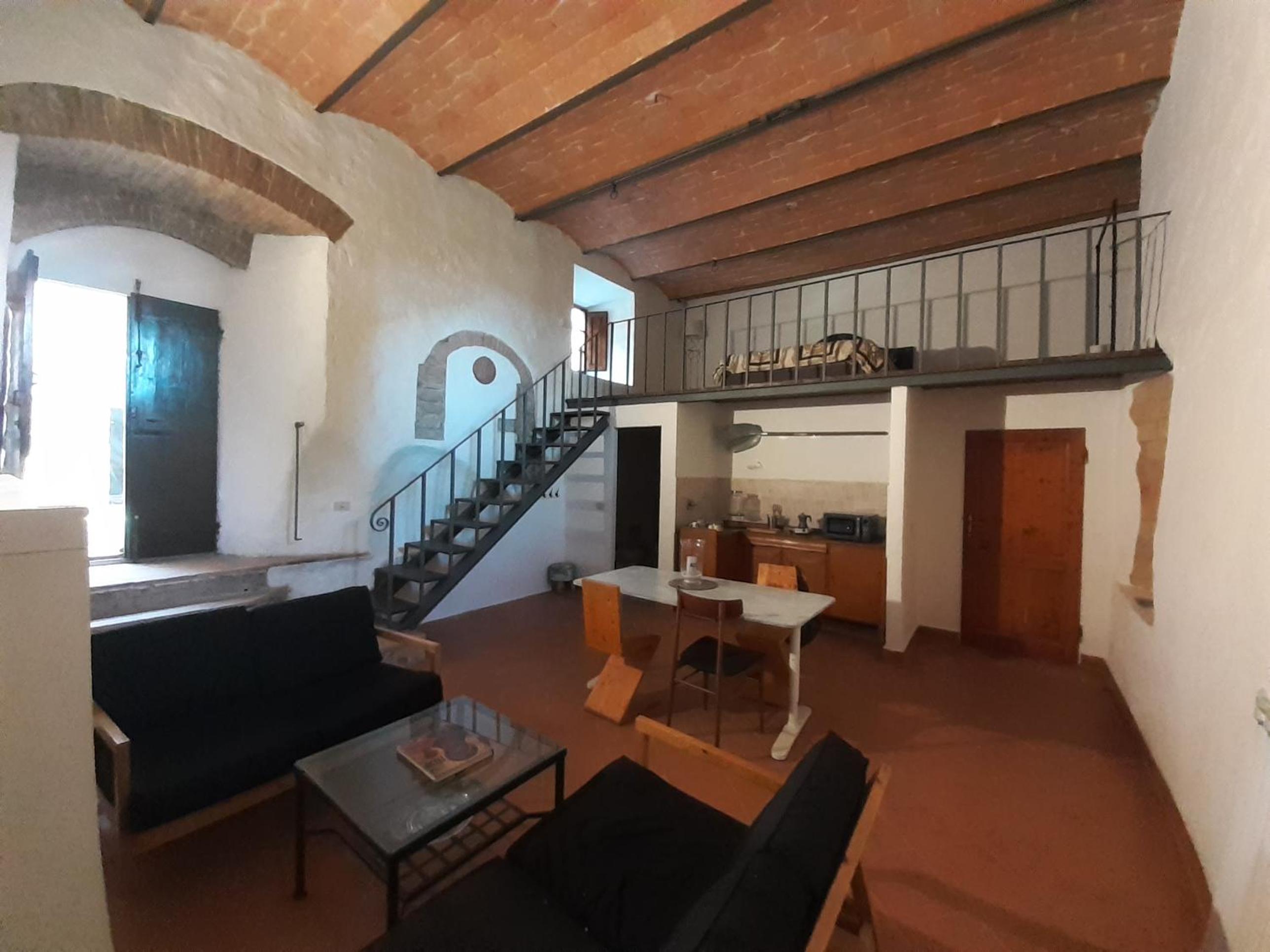 Apartment - Split Level photo 1