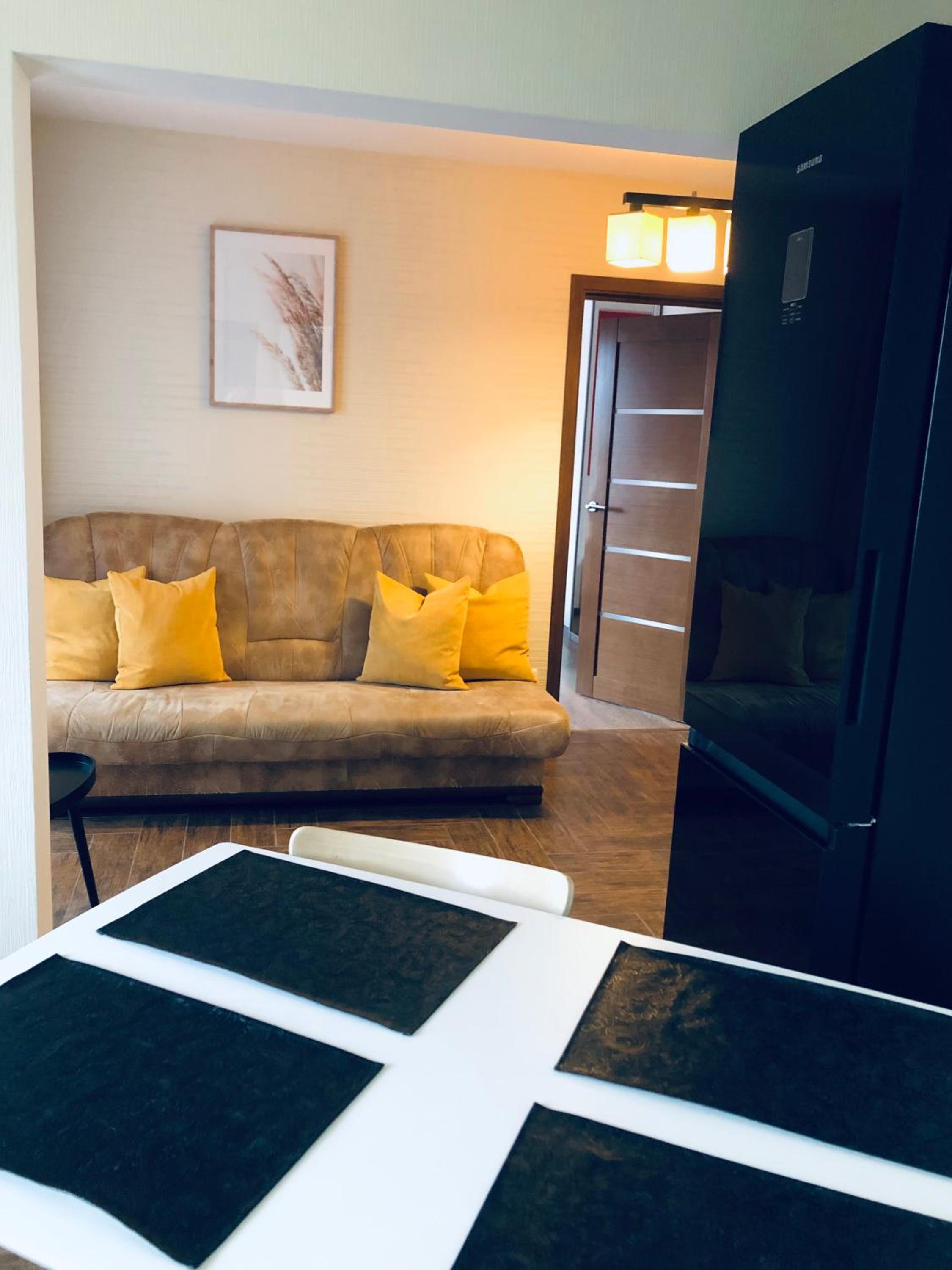 One-Bedroom Apartment photo 1