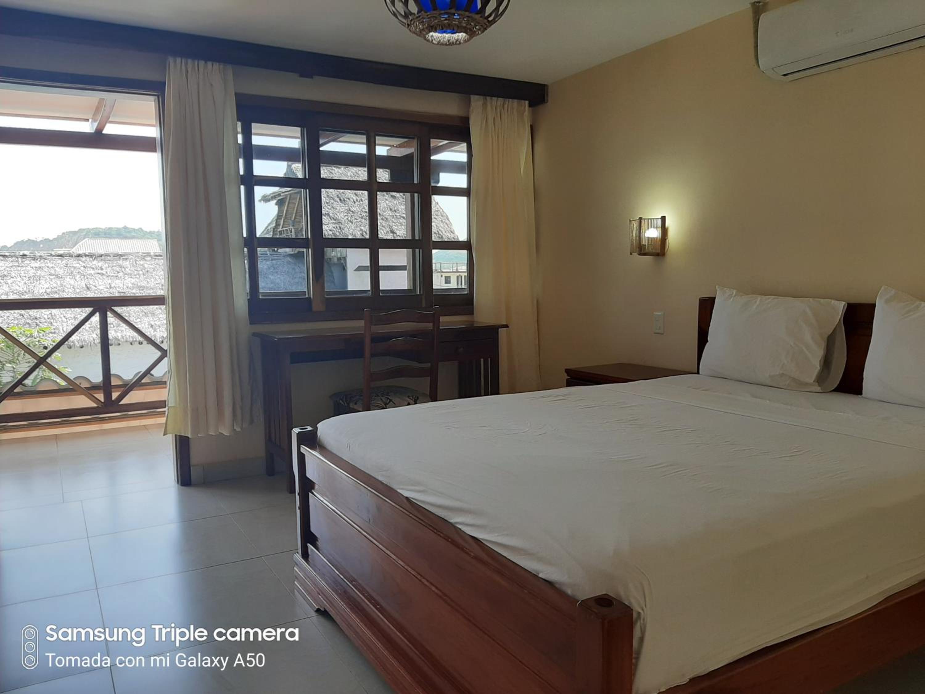 Double Room with Balcony and Sea View photo 1