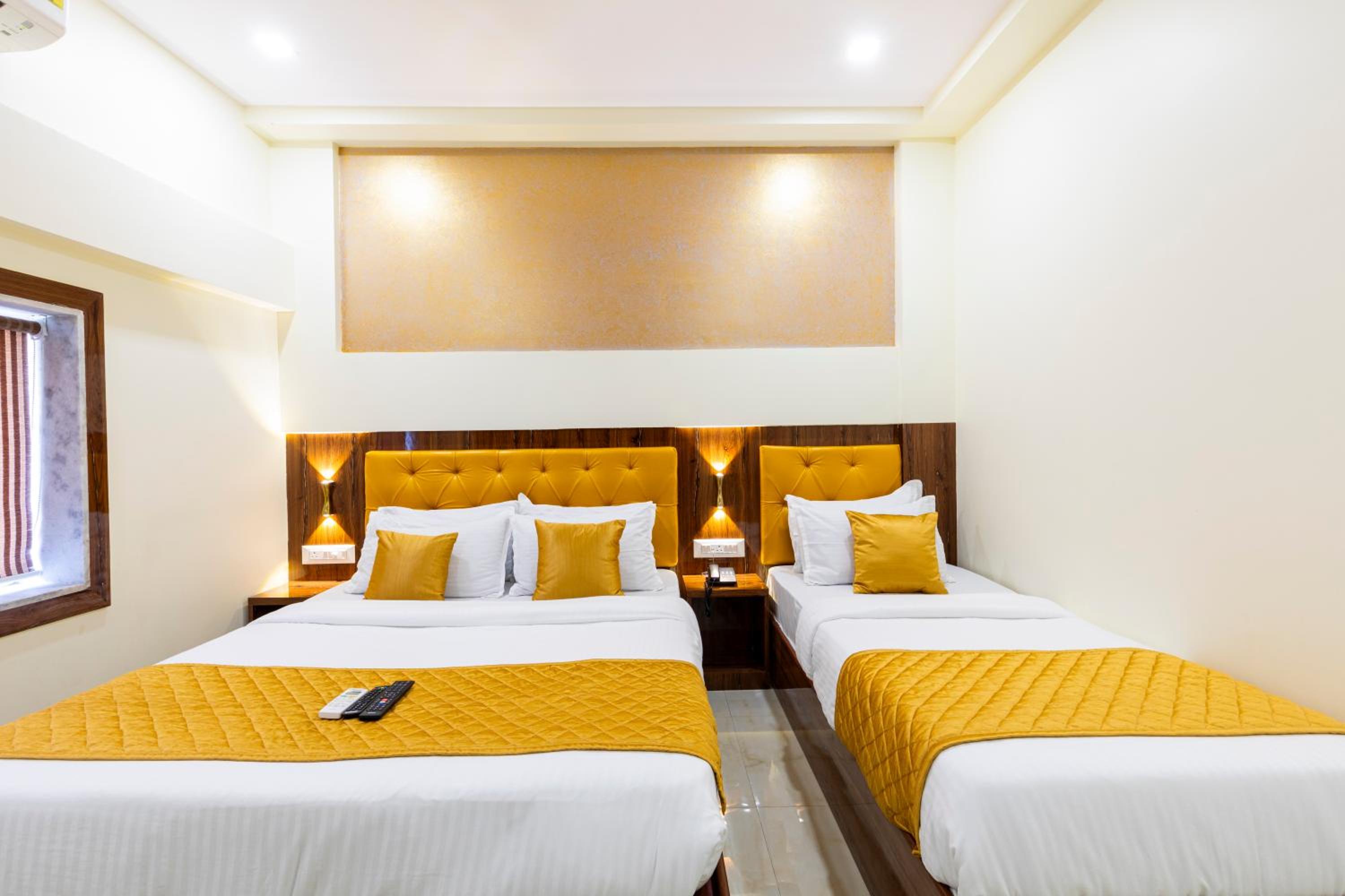 Deluxe Double Or Twin Room