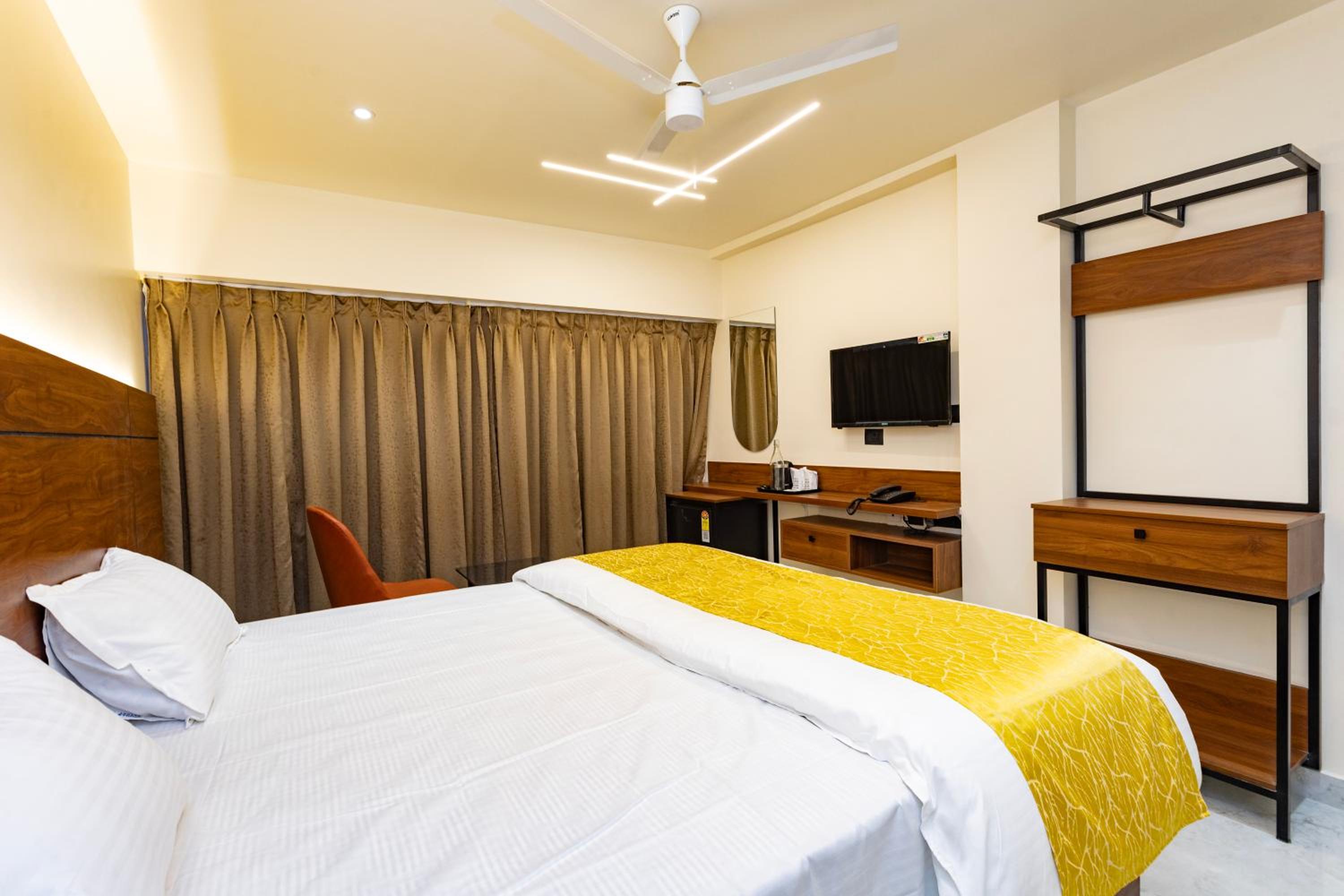 Superior King Room photo 2