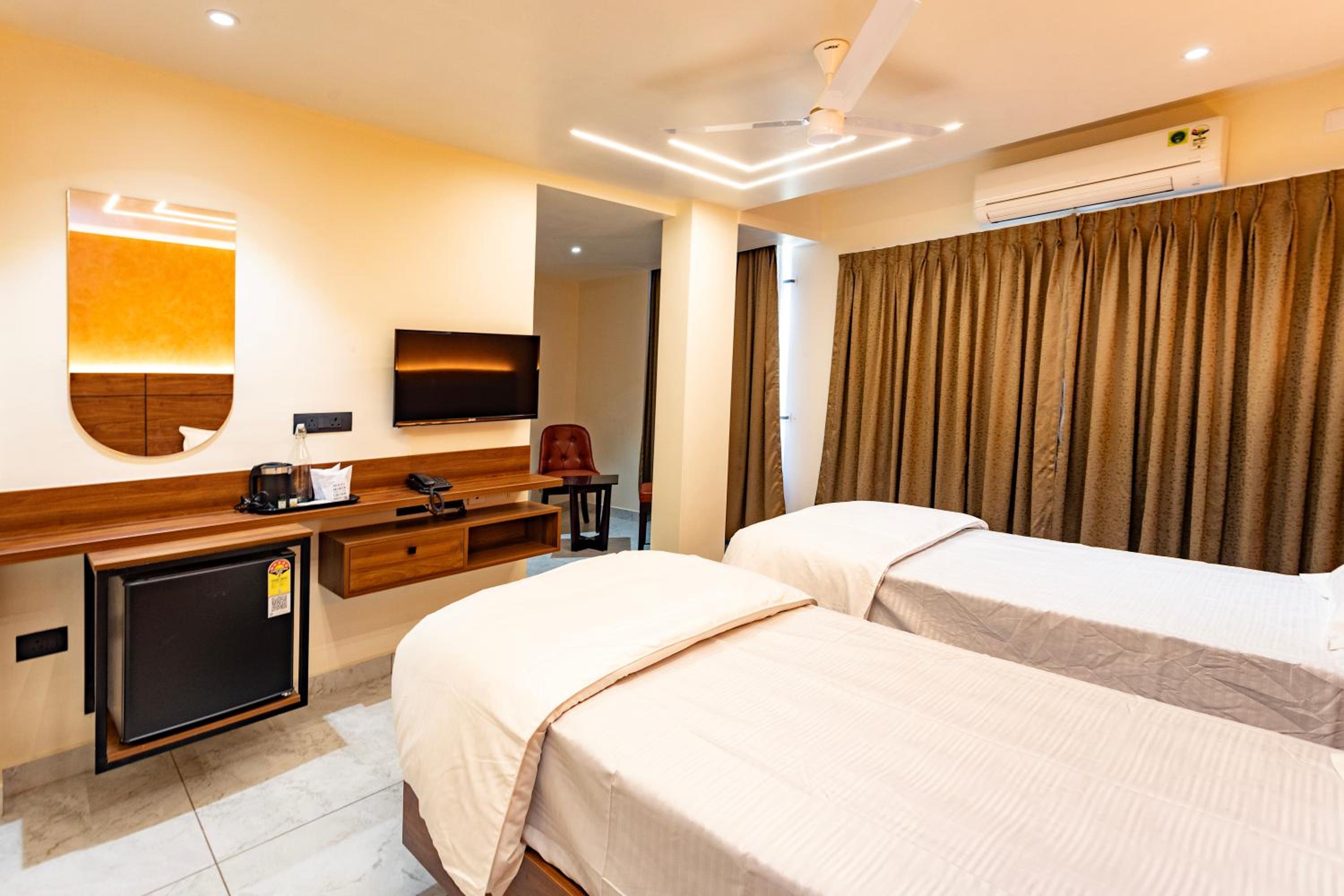 Deluxe Double or Twin Room photo 1