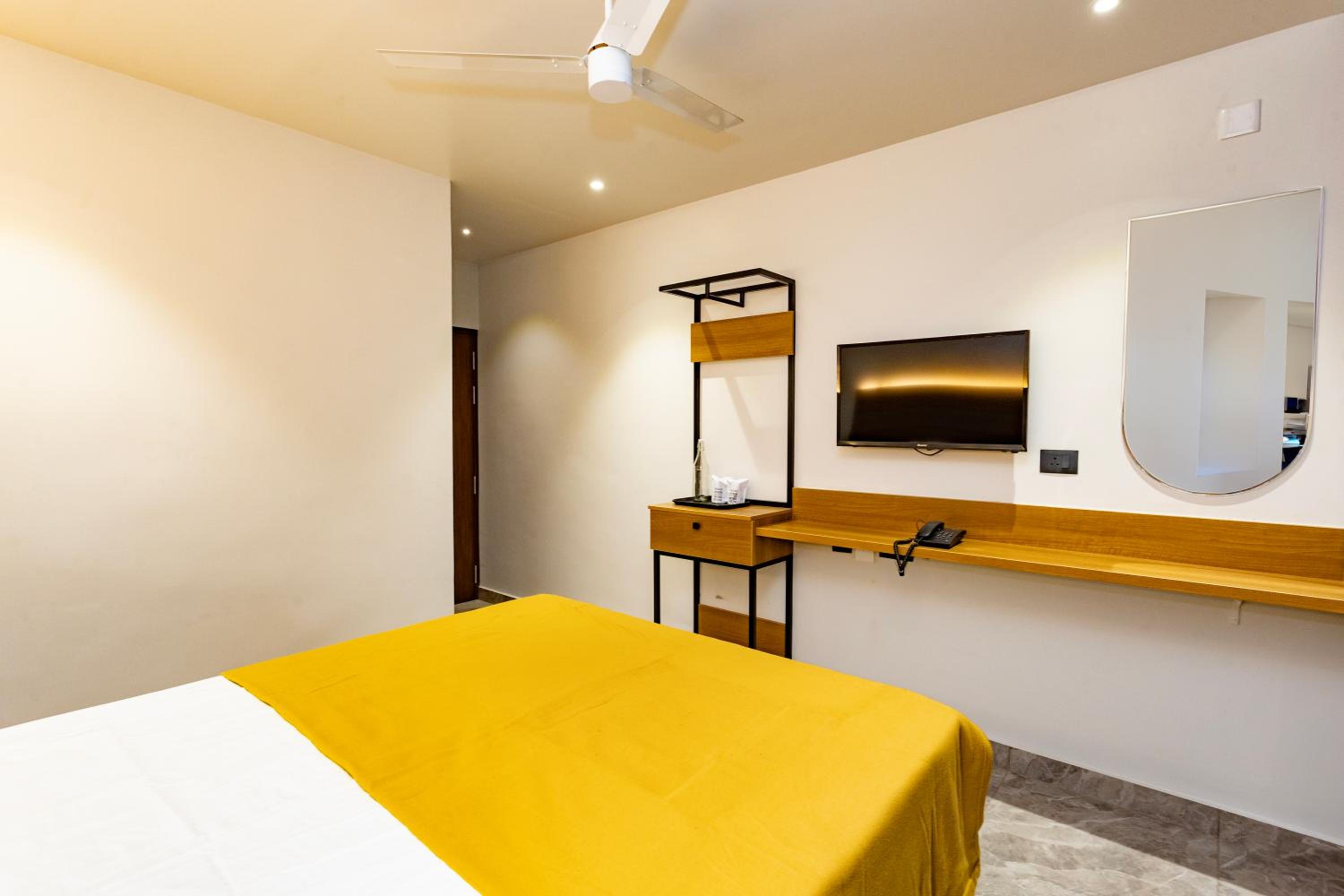 Budget Double Room photo 1
