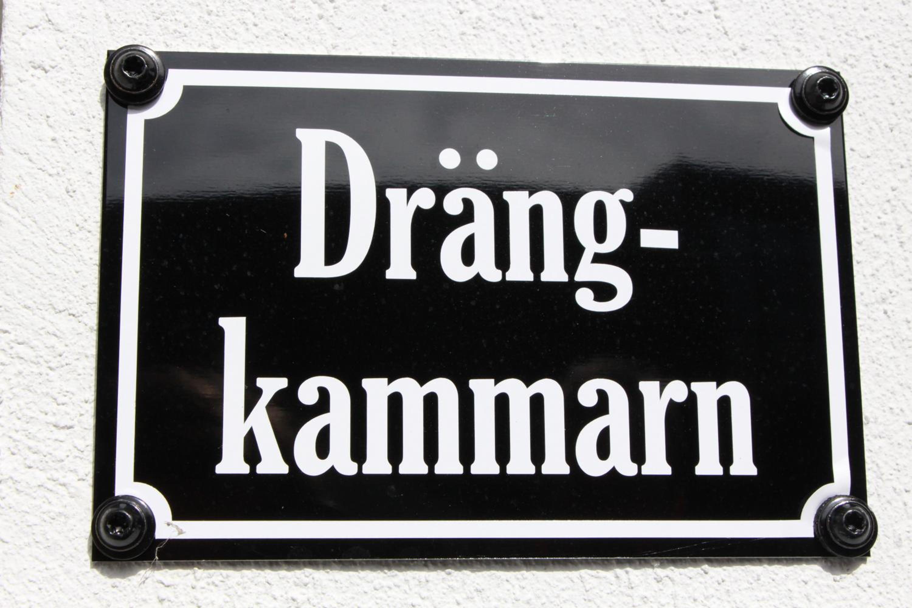 Deluxe King Room - Photo 2