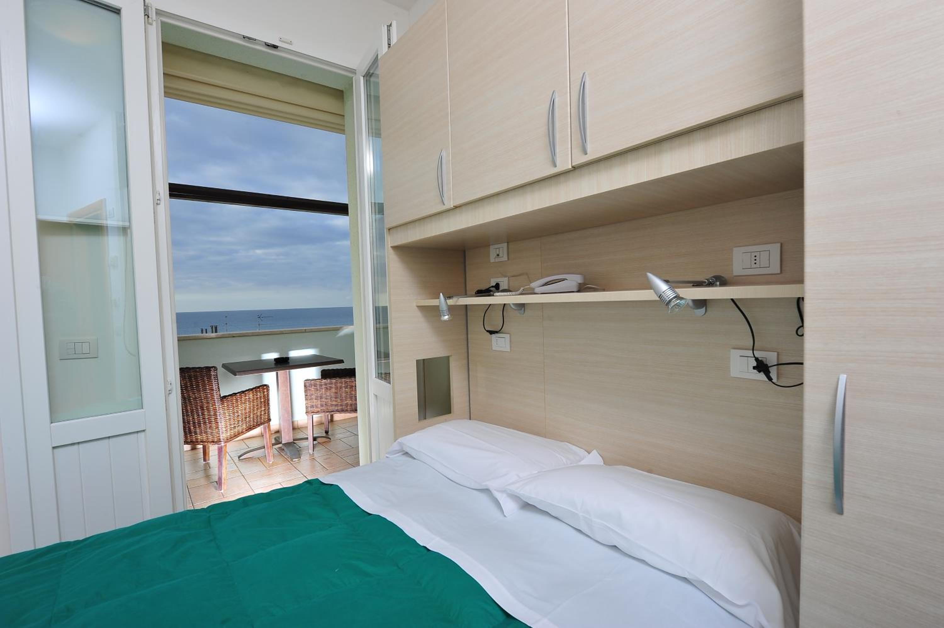 Economy Double Room with Sea View photo 1