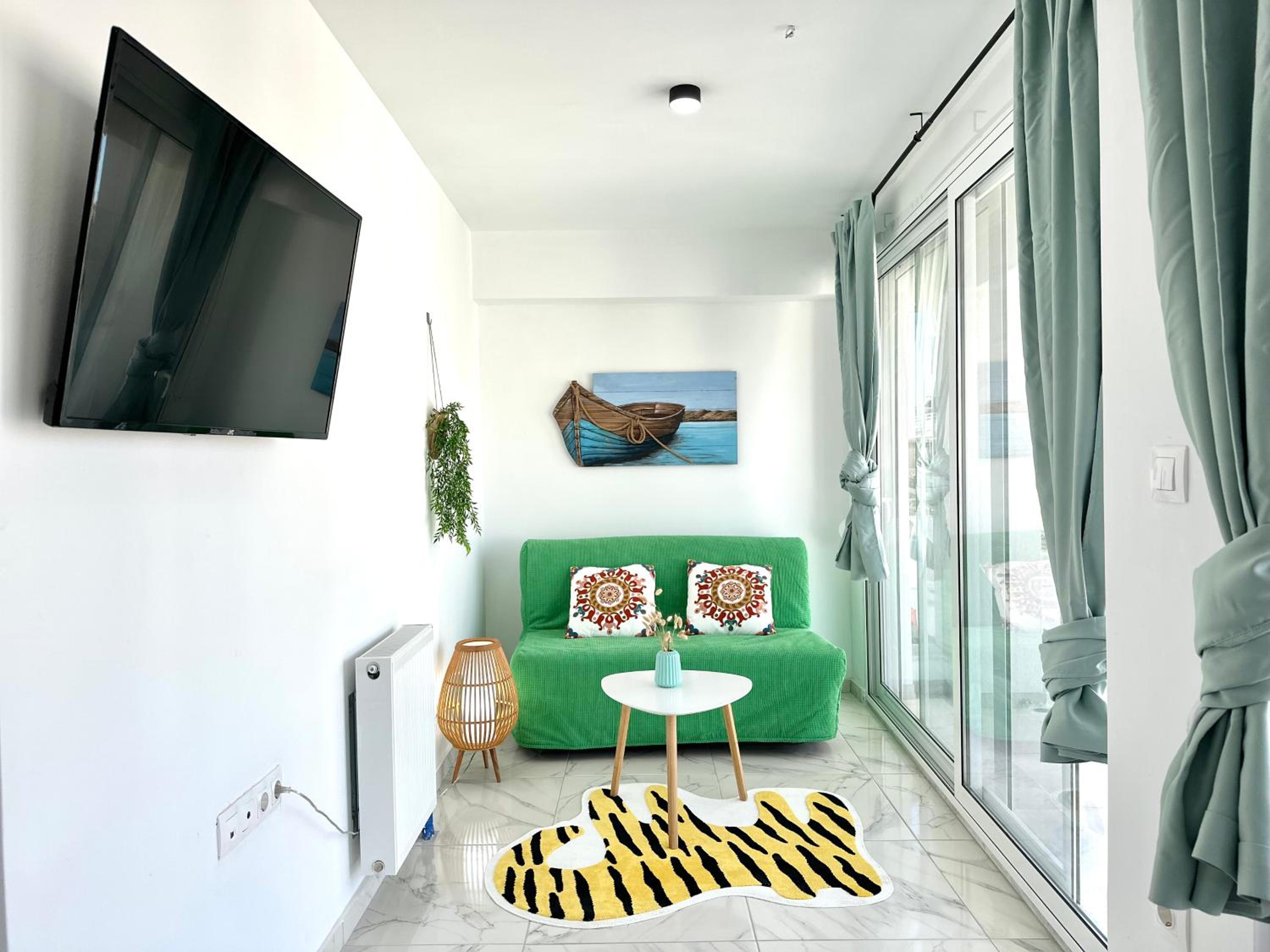 One-Bedroom Apartment