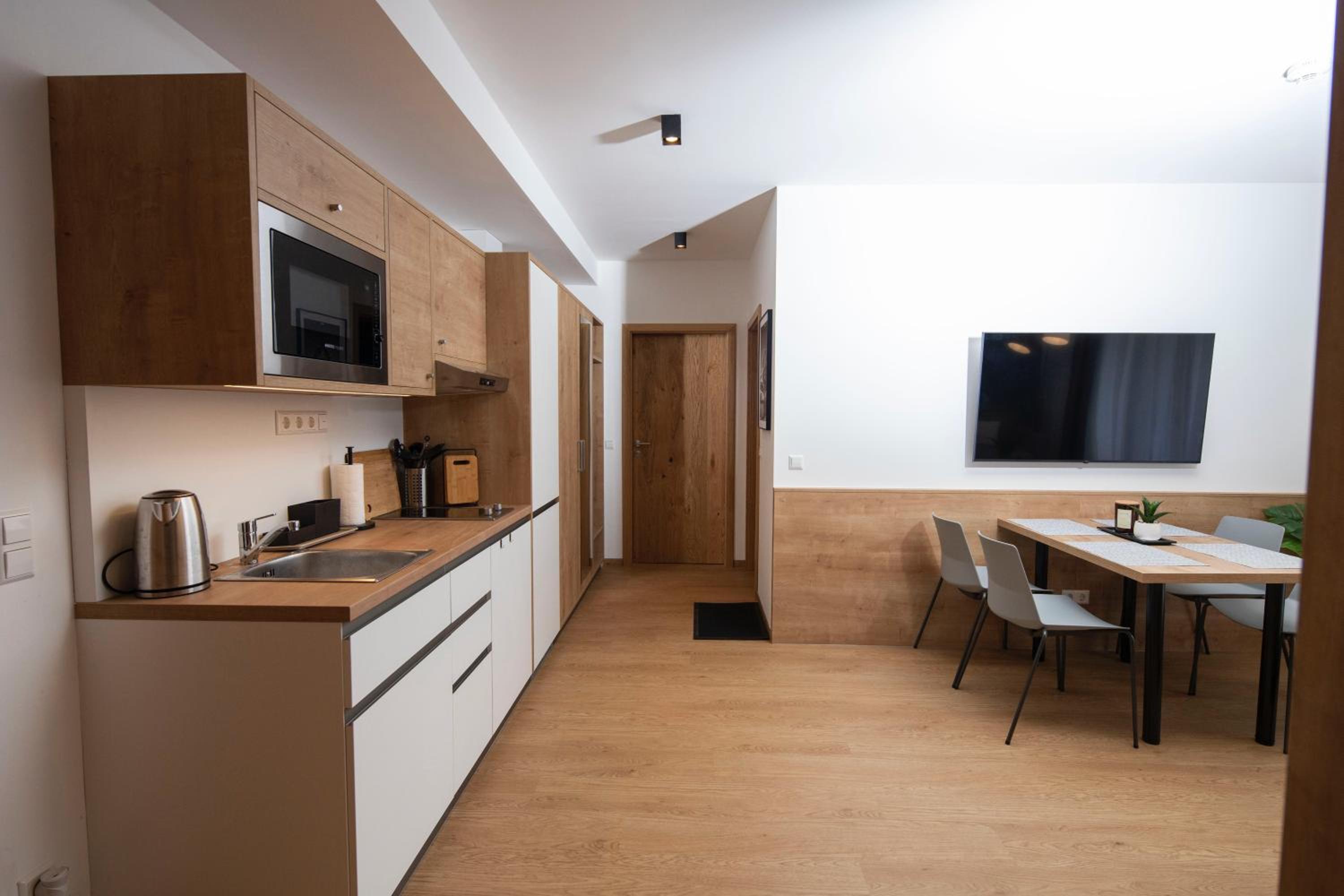 Studio Apartment - Photo 5