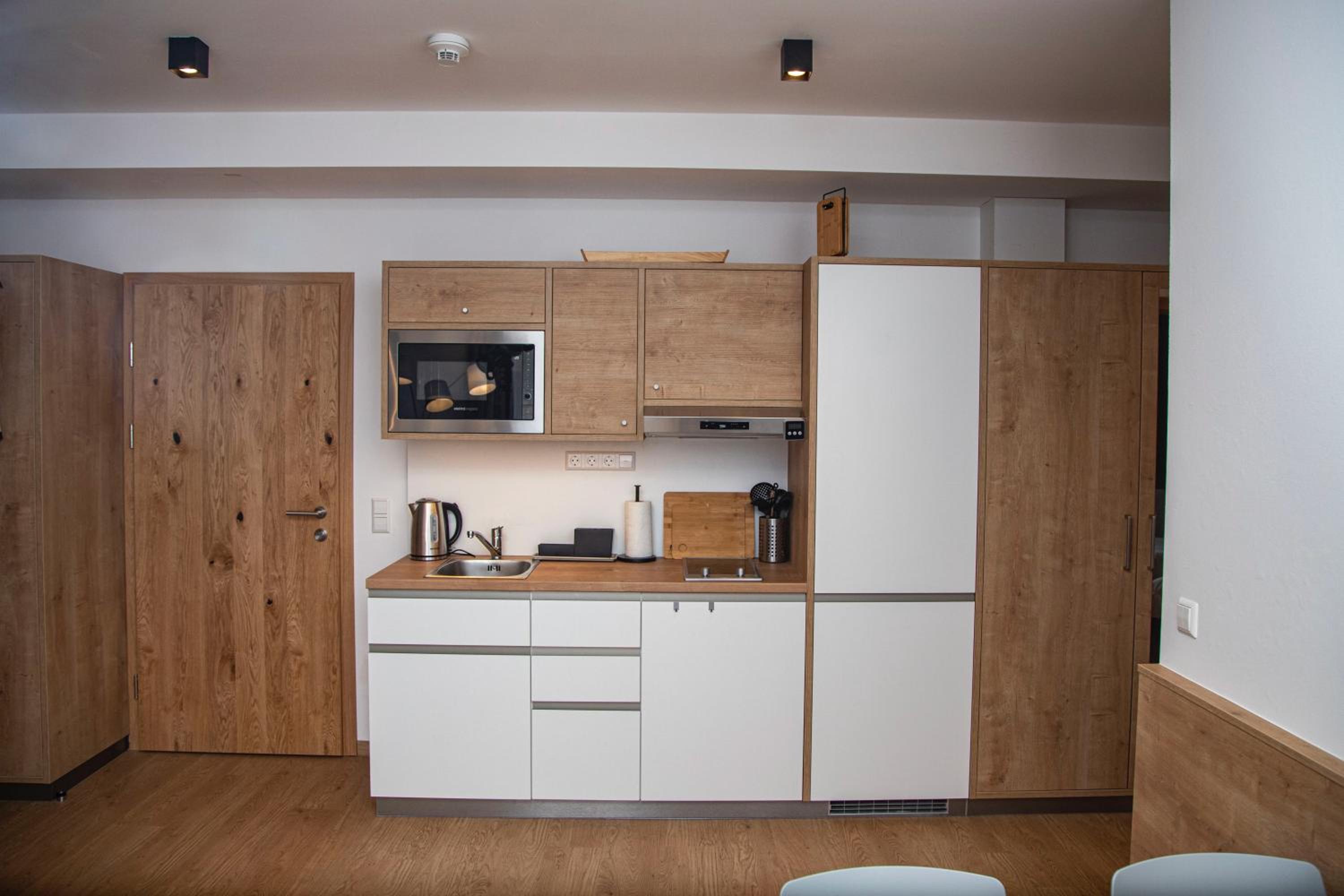 Studio Apartment - Photo 7